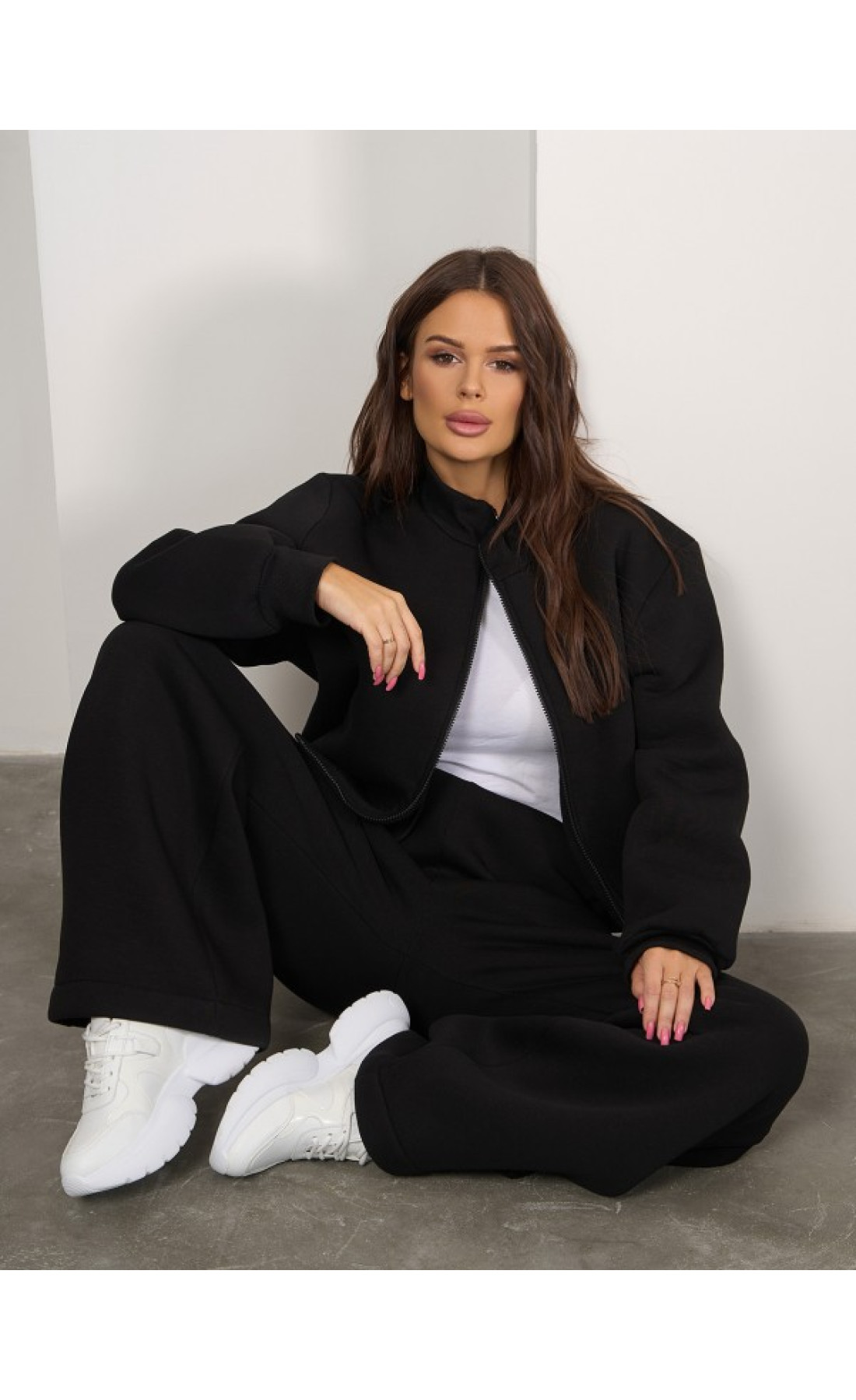 Жіночі спортивні костюми Issp