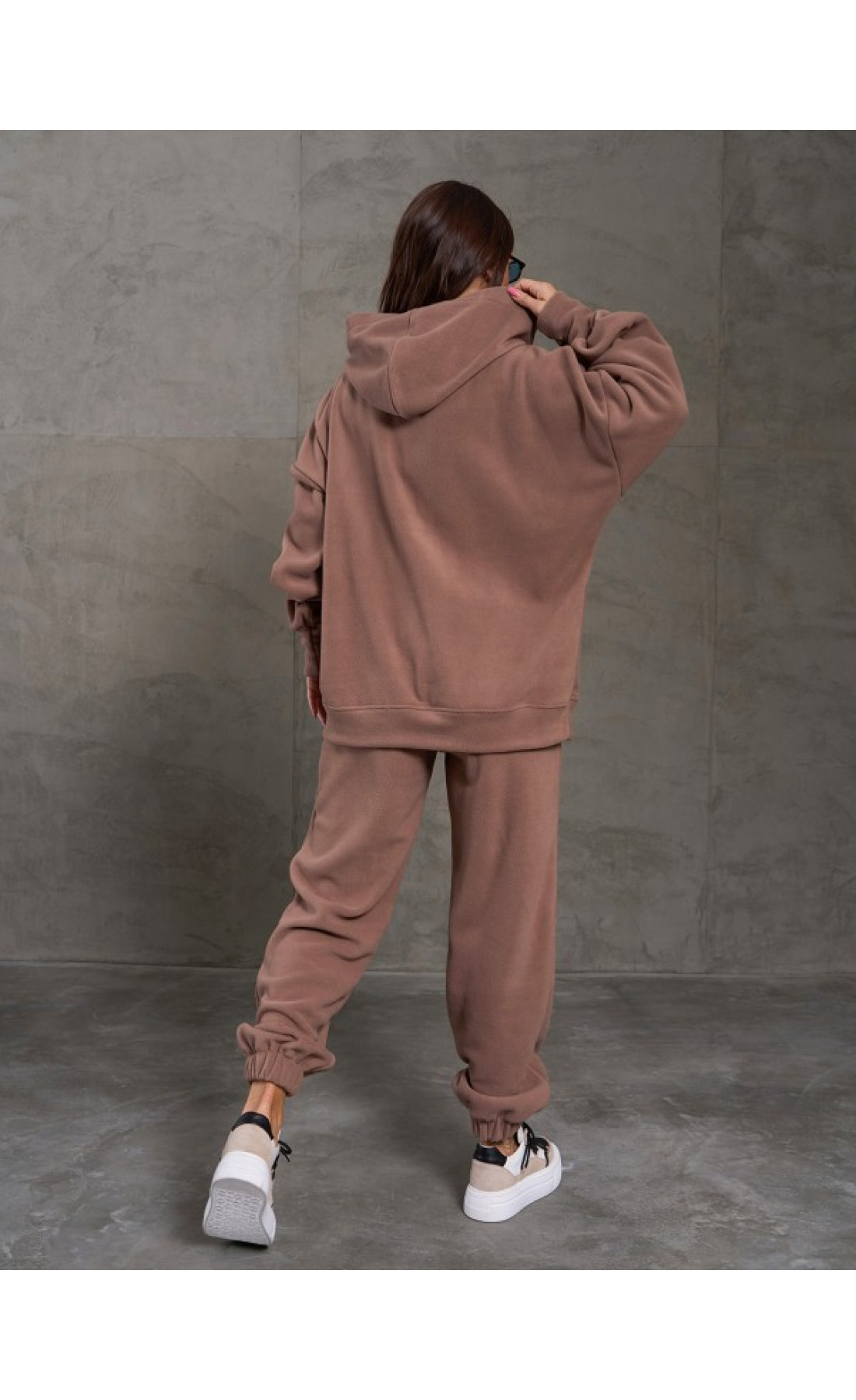 Жіночі спортивні костюми Issp