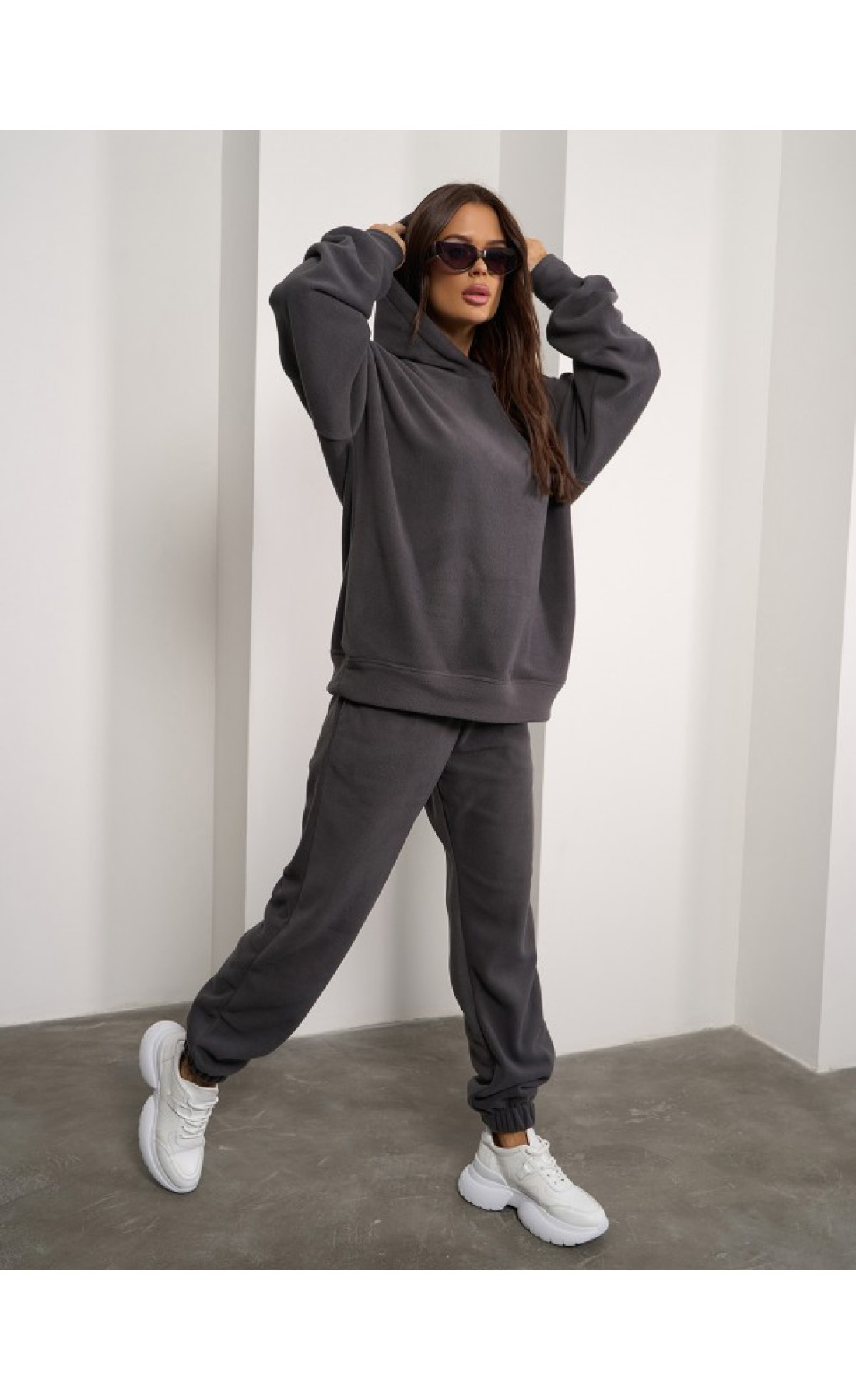 Жіночі спортивні костюми Issp