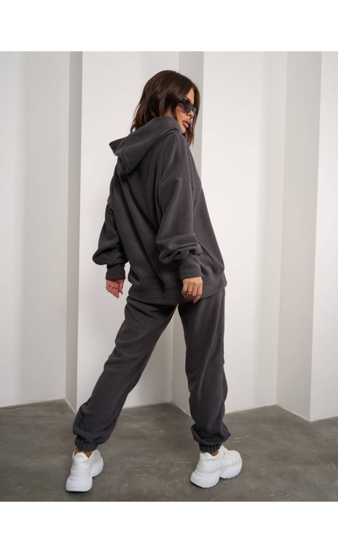 Жіночі спортивні костюми Issp