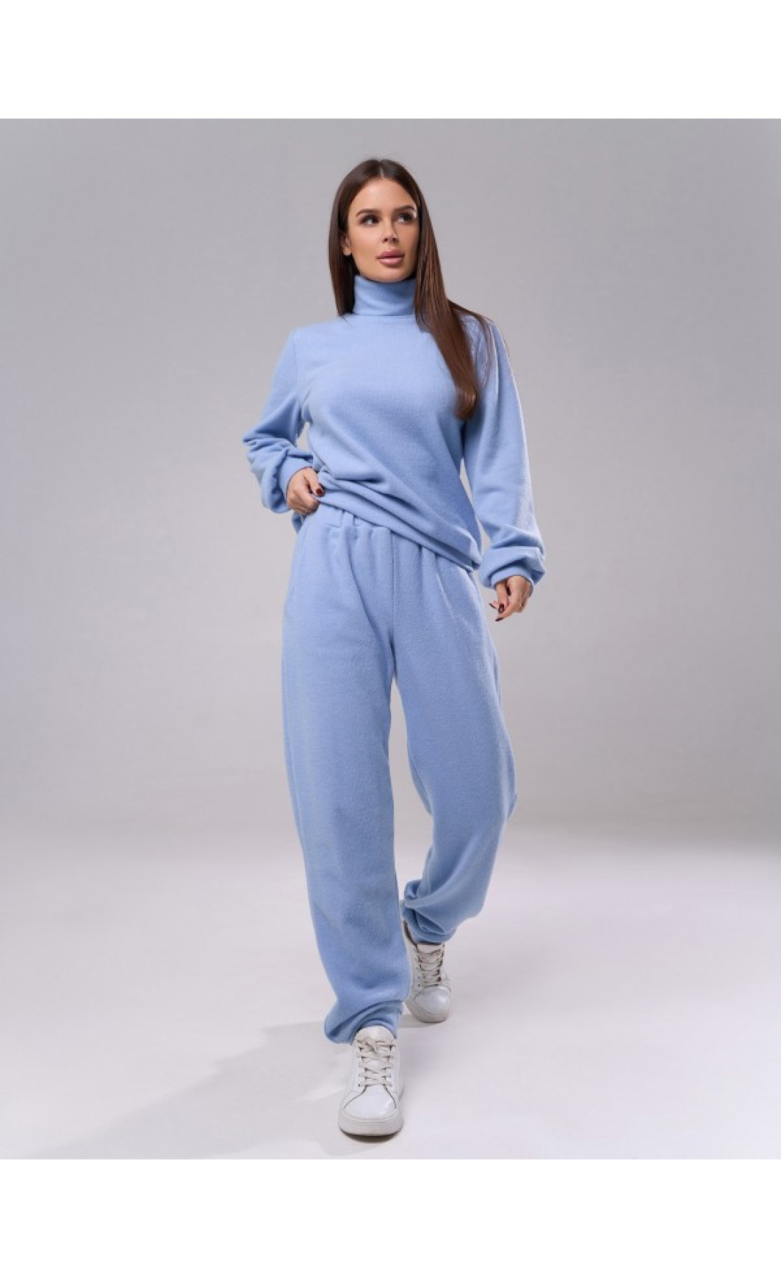 Жіночі спортивні костюми Issp