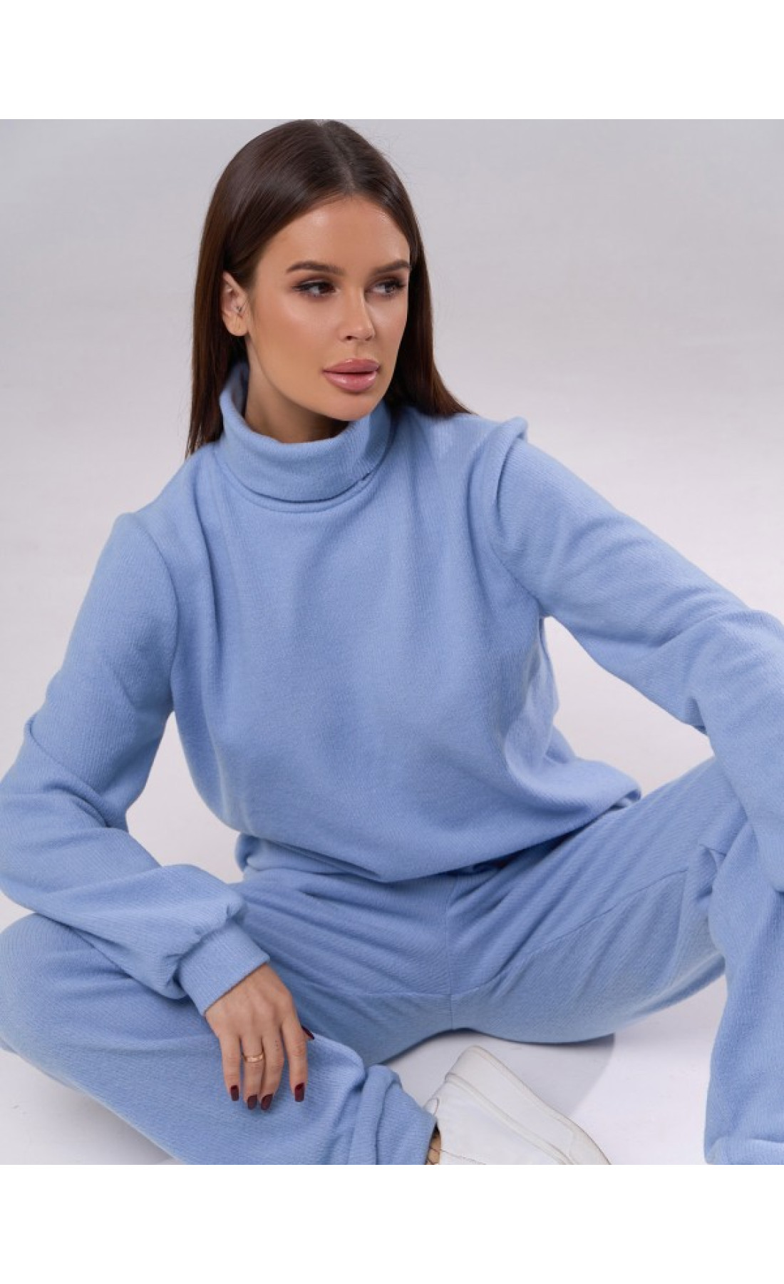 Жіночі спортивні костюми Issp