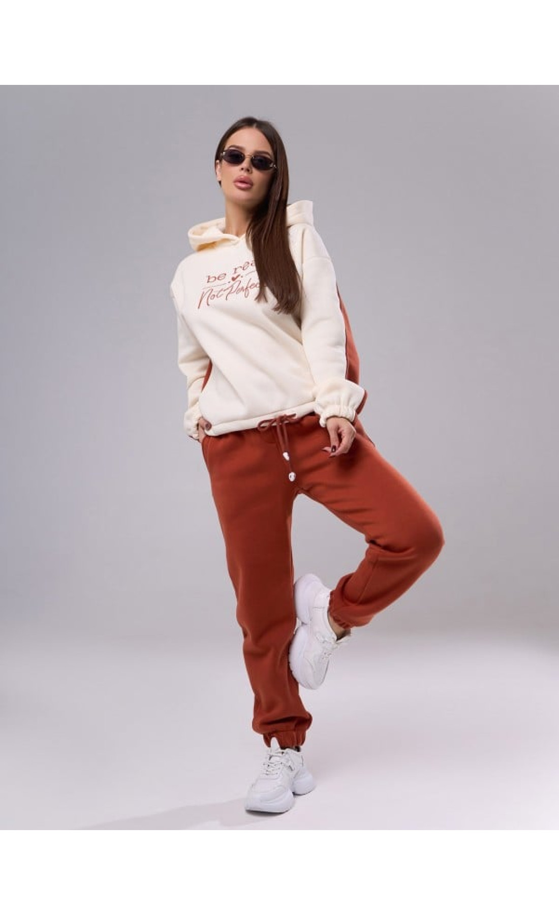 Жіночі спортивні костюми Issp