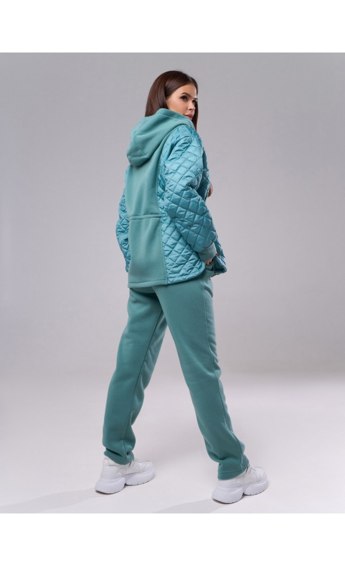 Жіночі спортивні костюми Issp