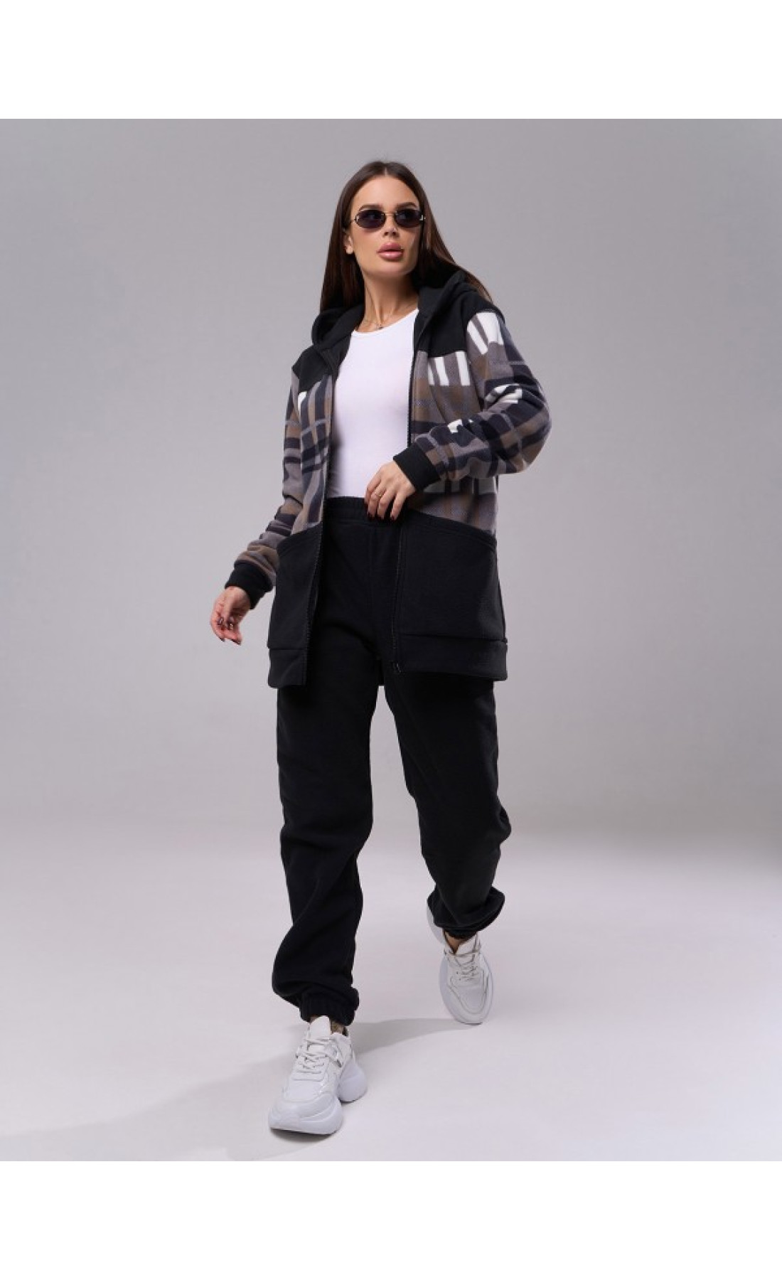 Жіночі спортивні костюми Issp