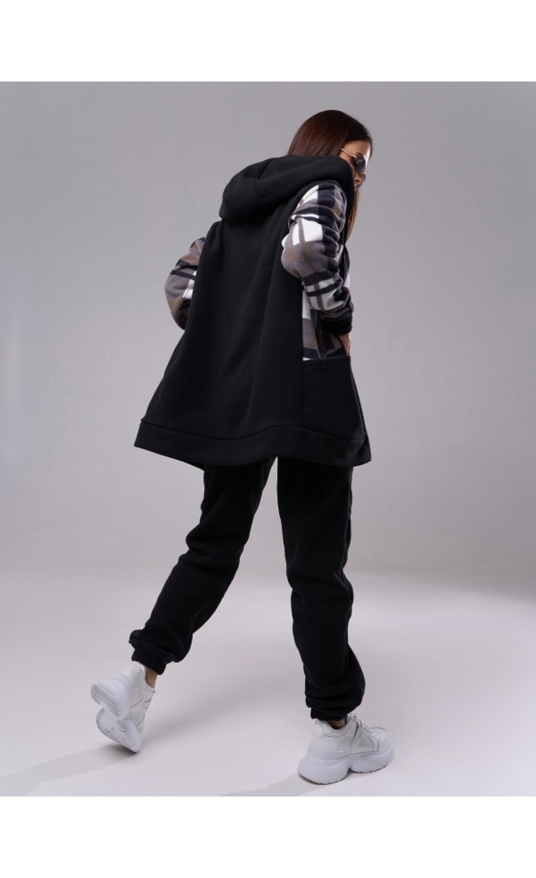 Жіночі спортивні костюми Issp