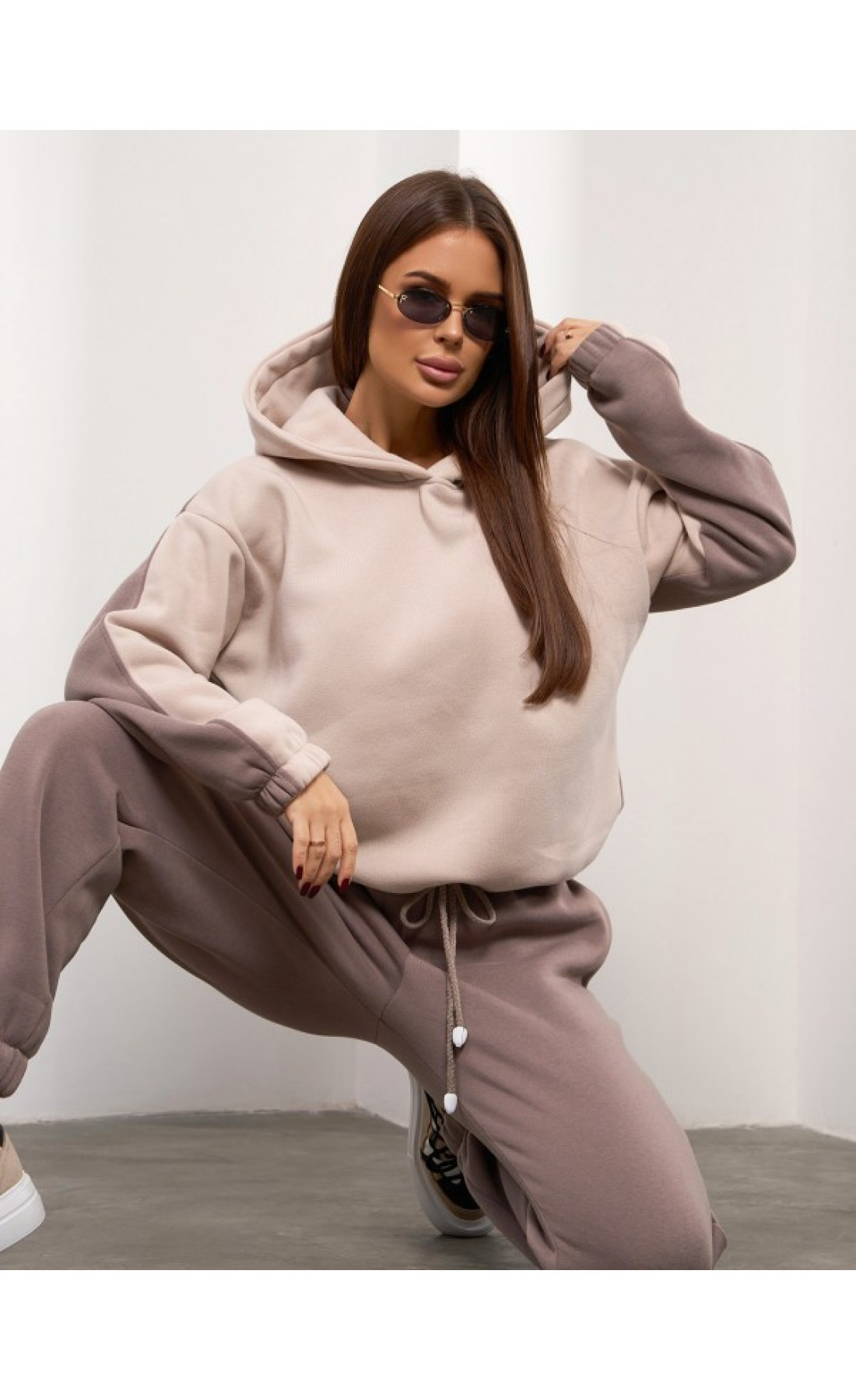 Жіночі спортивні костюми Issp