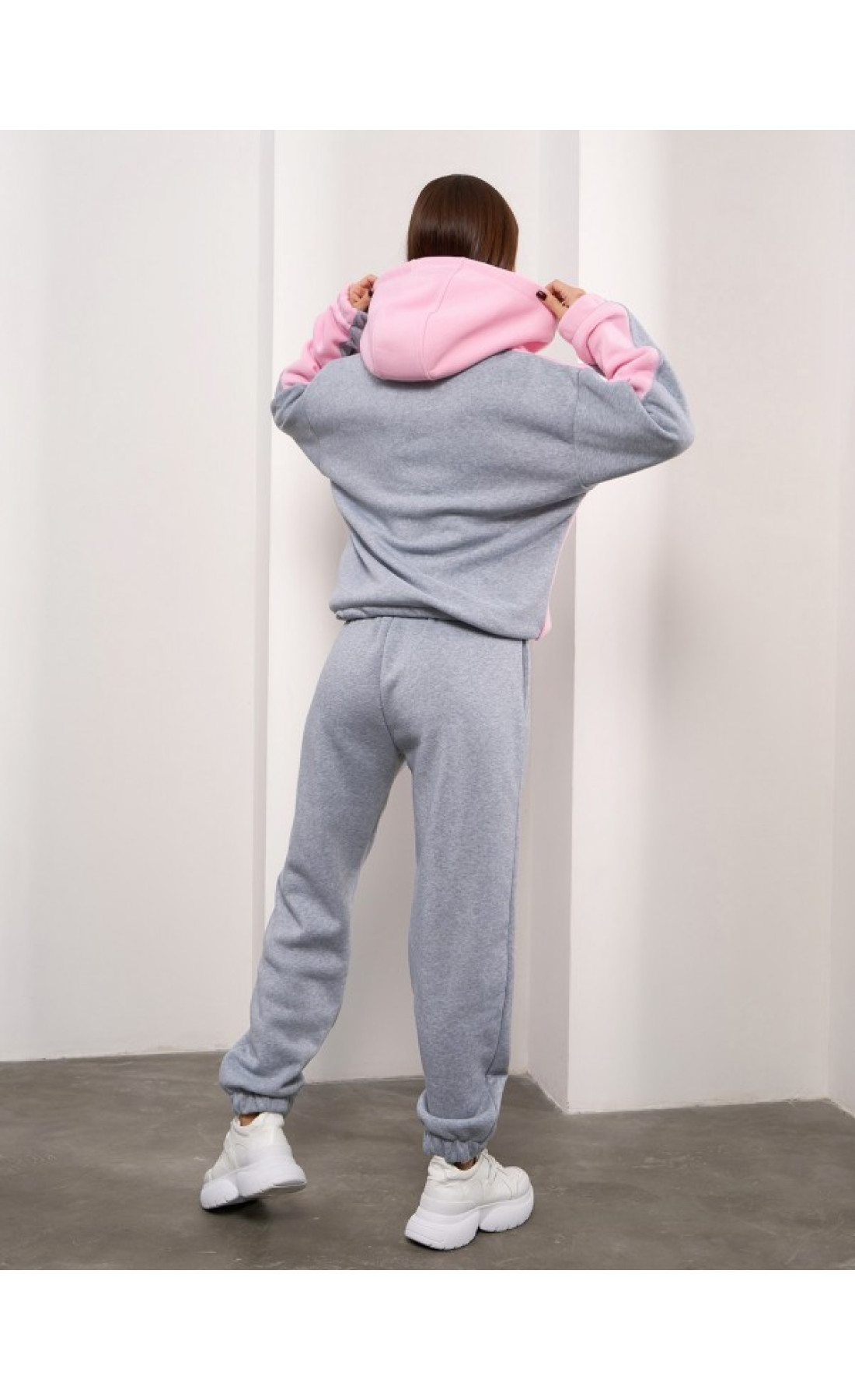 Жіночі спортивні костюми Issp