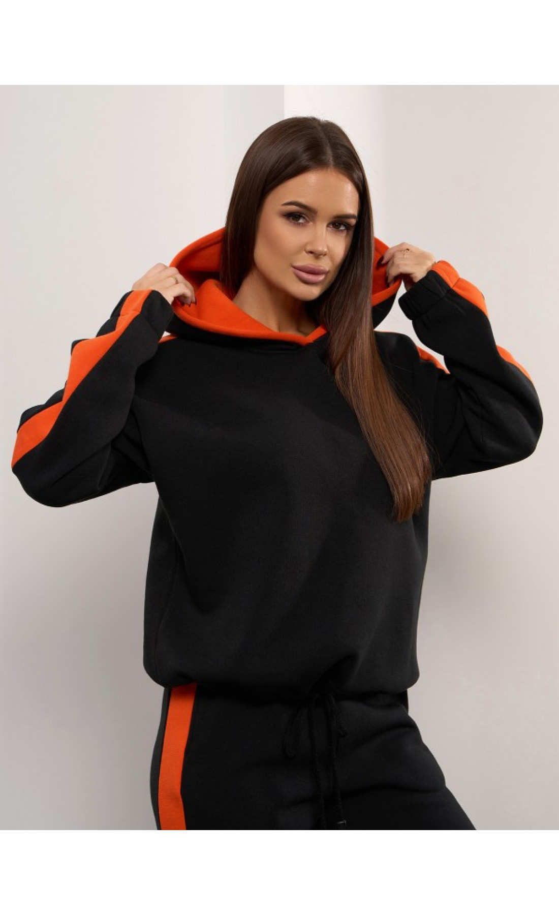 Жіночі спортивні костюми Issp