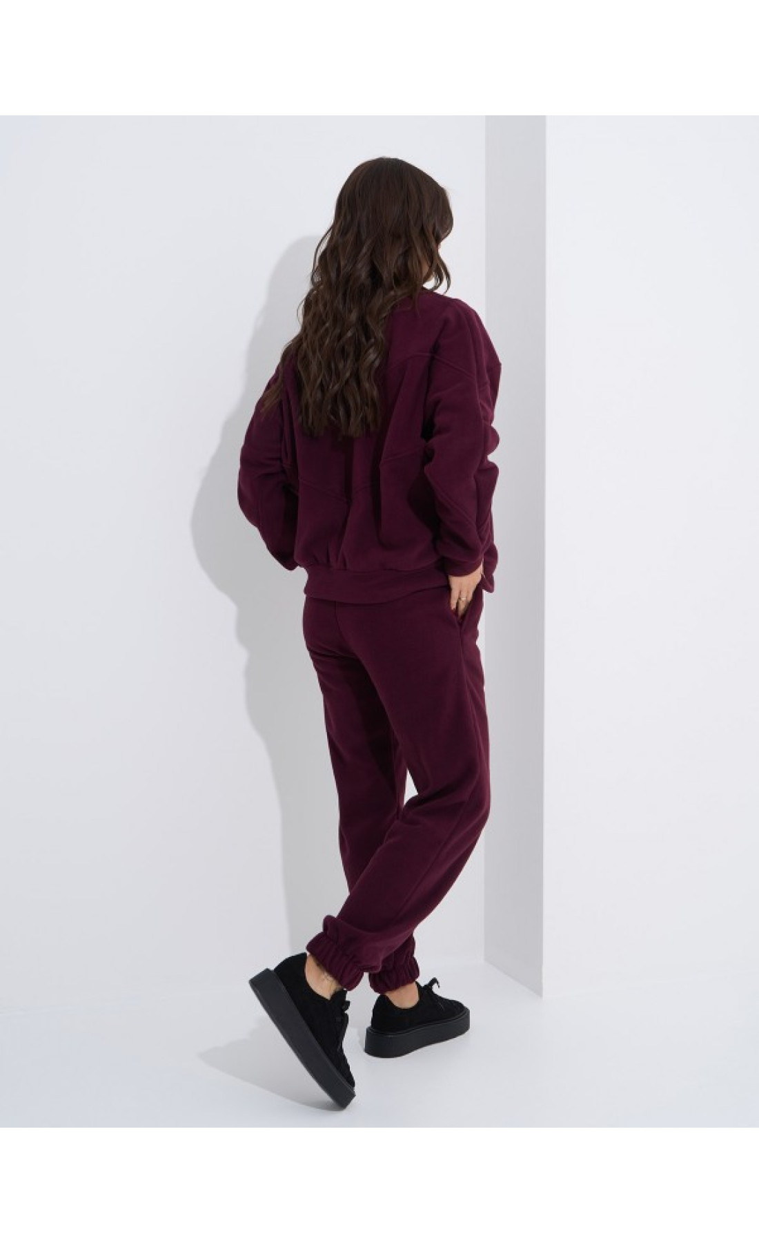 Жіночі спортивні костюми Issp