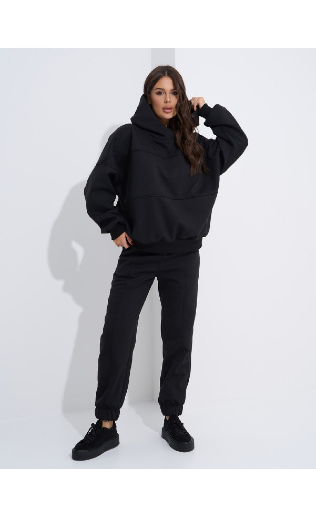 Жіночі спортивні костюми Issp