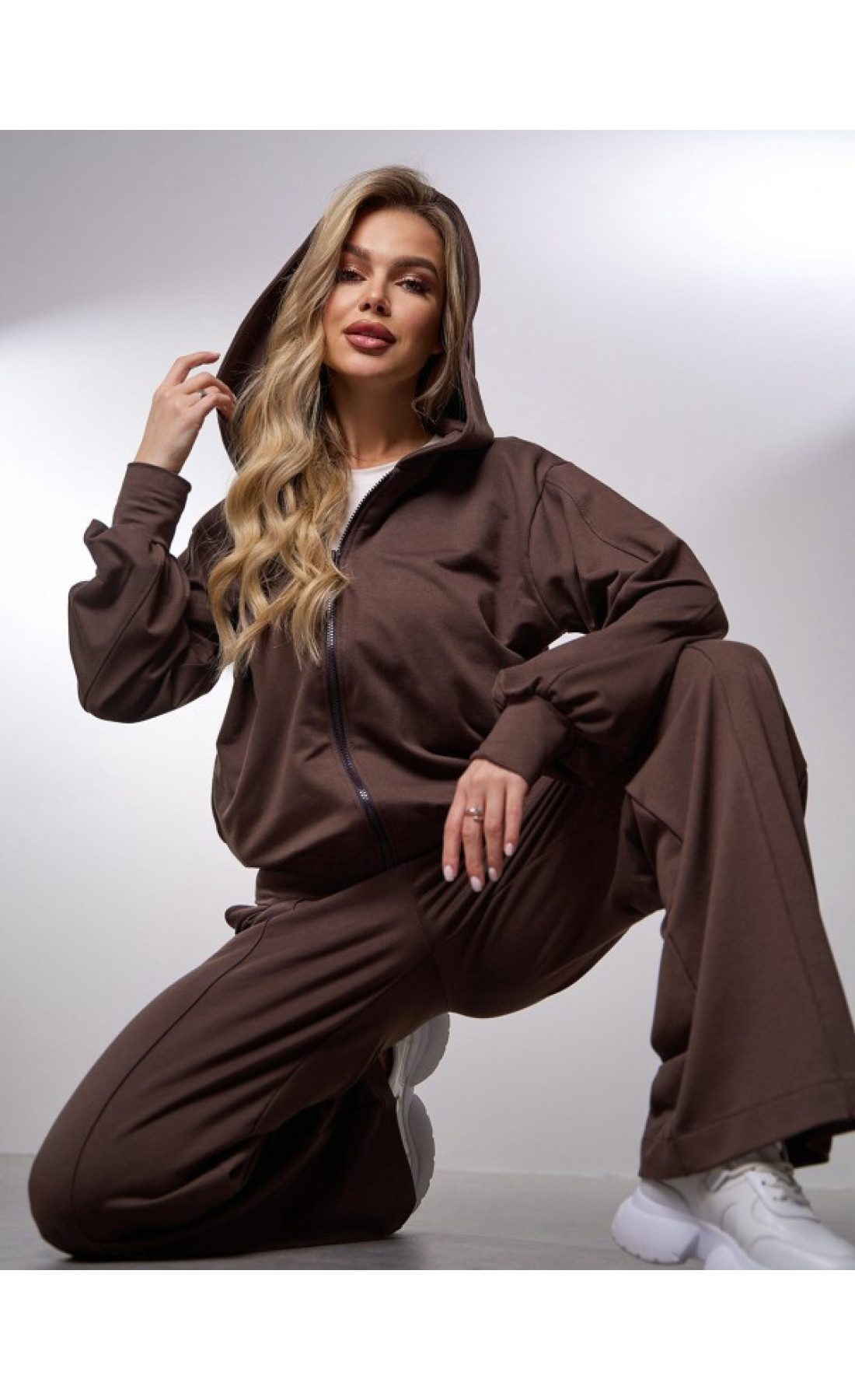 Жіночі спортивні костюми Issp