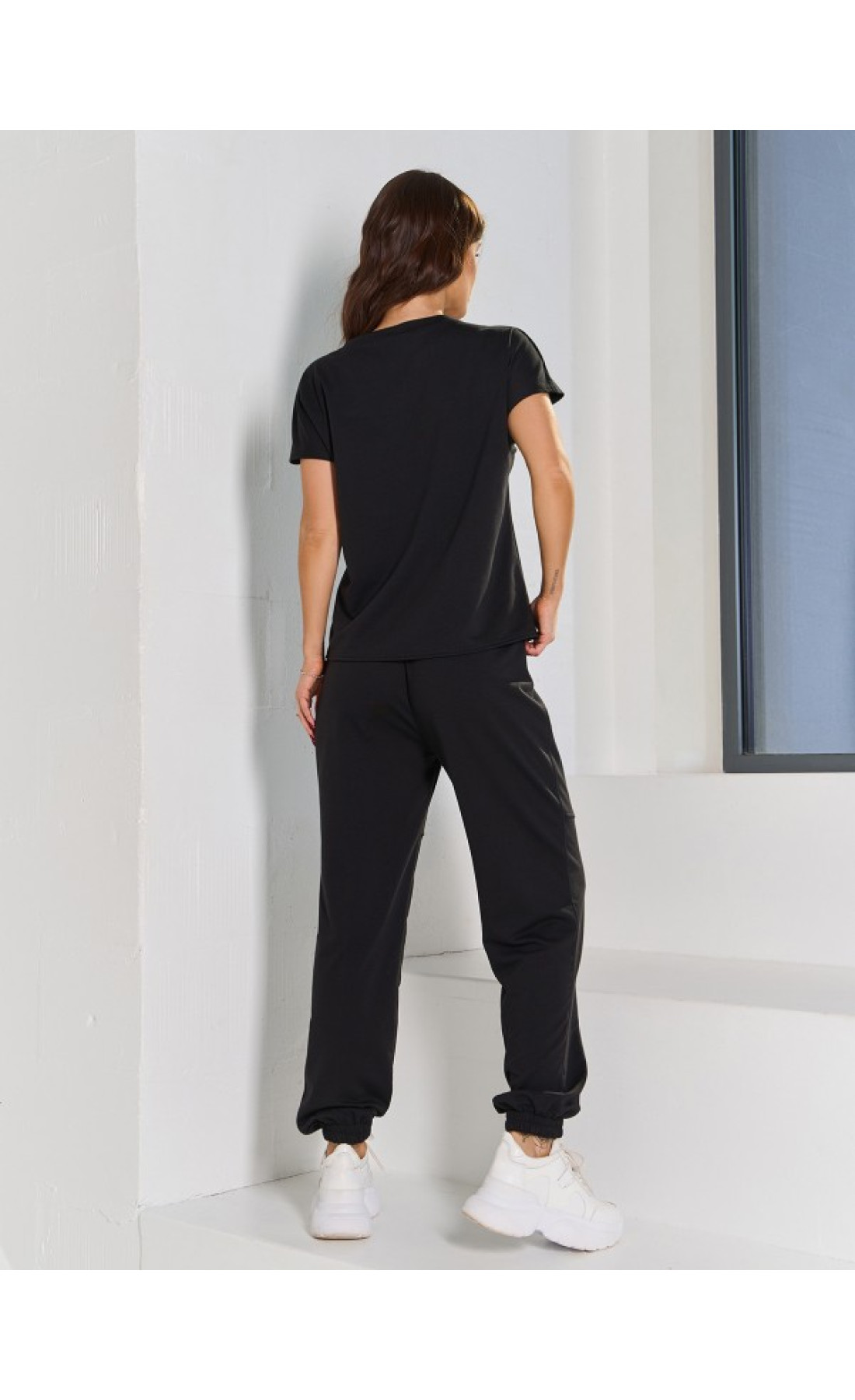 Жіночі спортивні костюми Issp