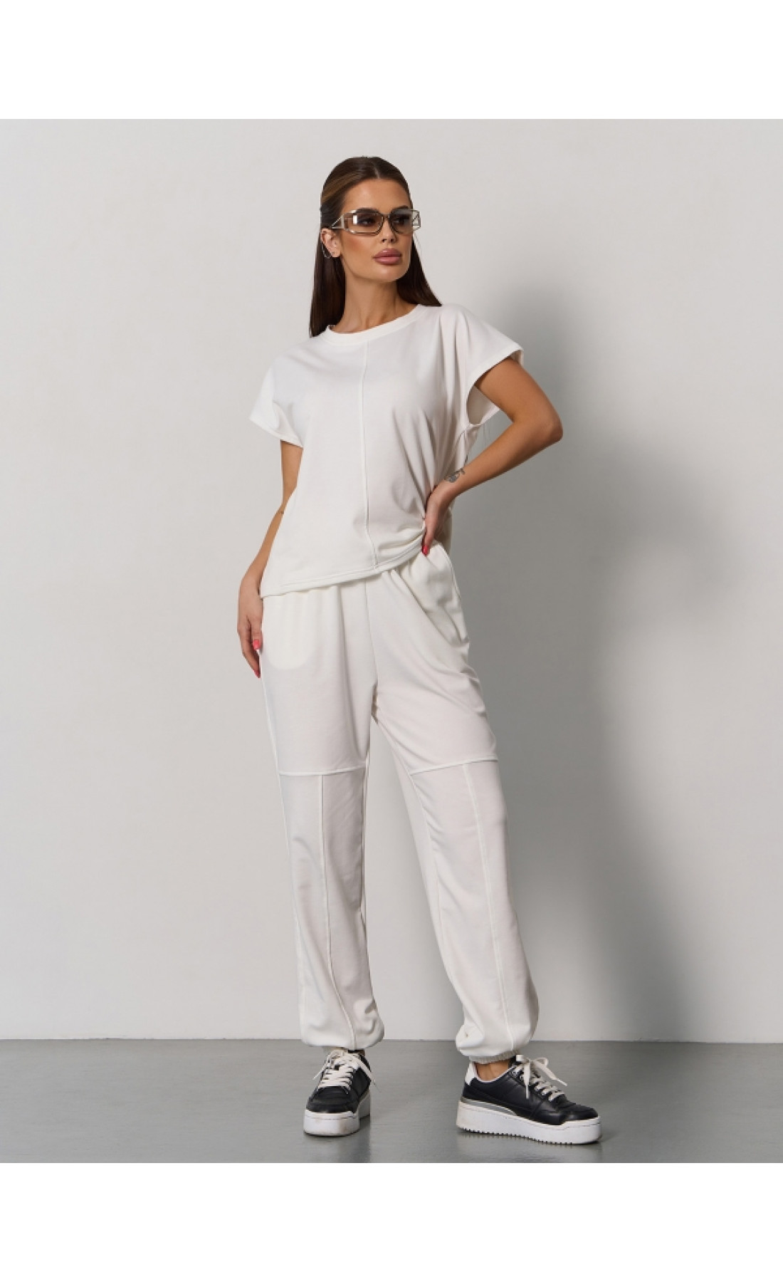 Жіночі спортивні костюми Issp