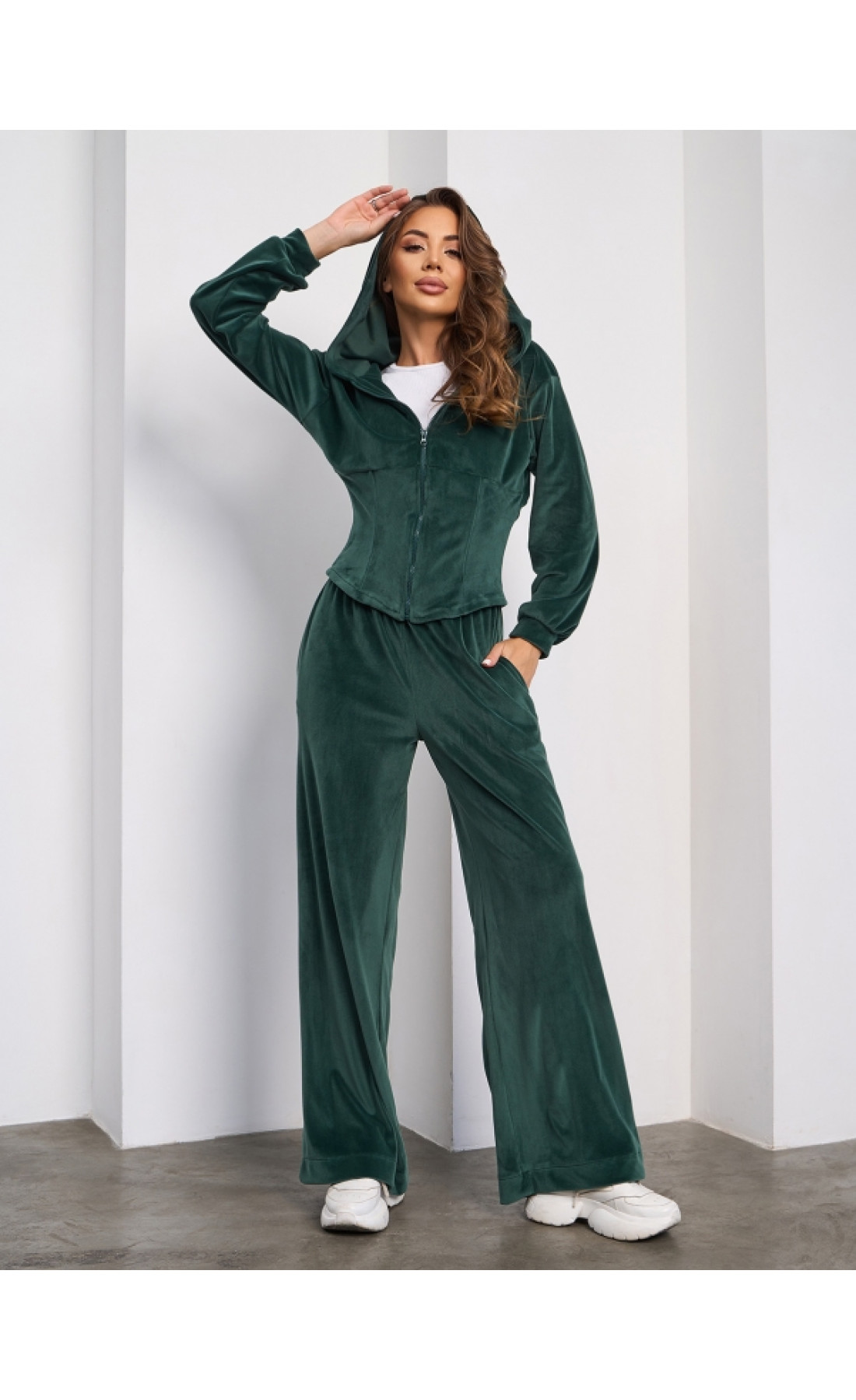 Жіночі спортивні костюми Issp