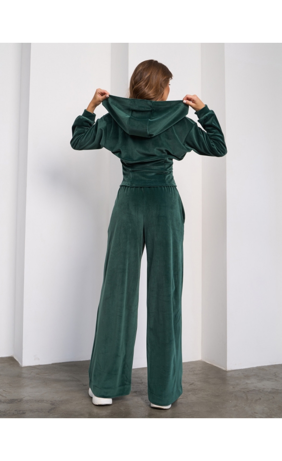 Жіночі спортивні костюми Issp