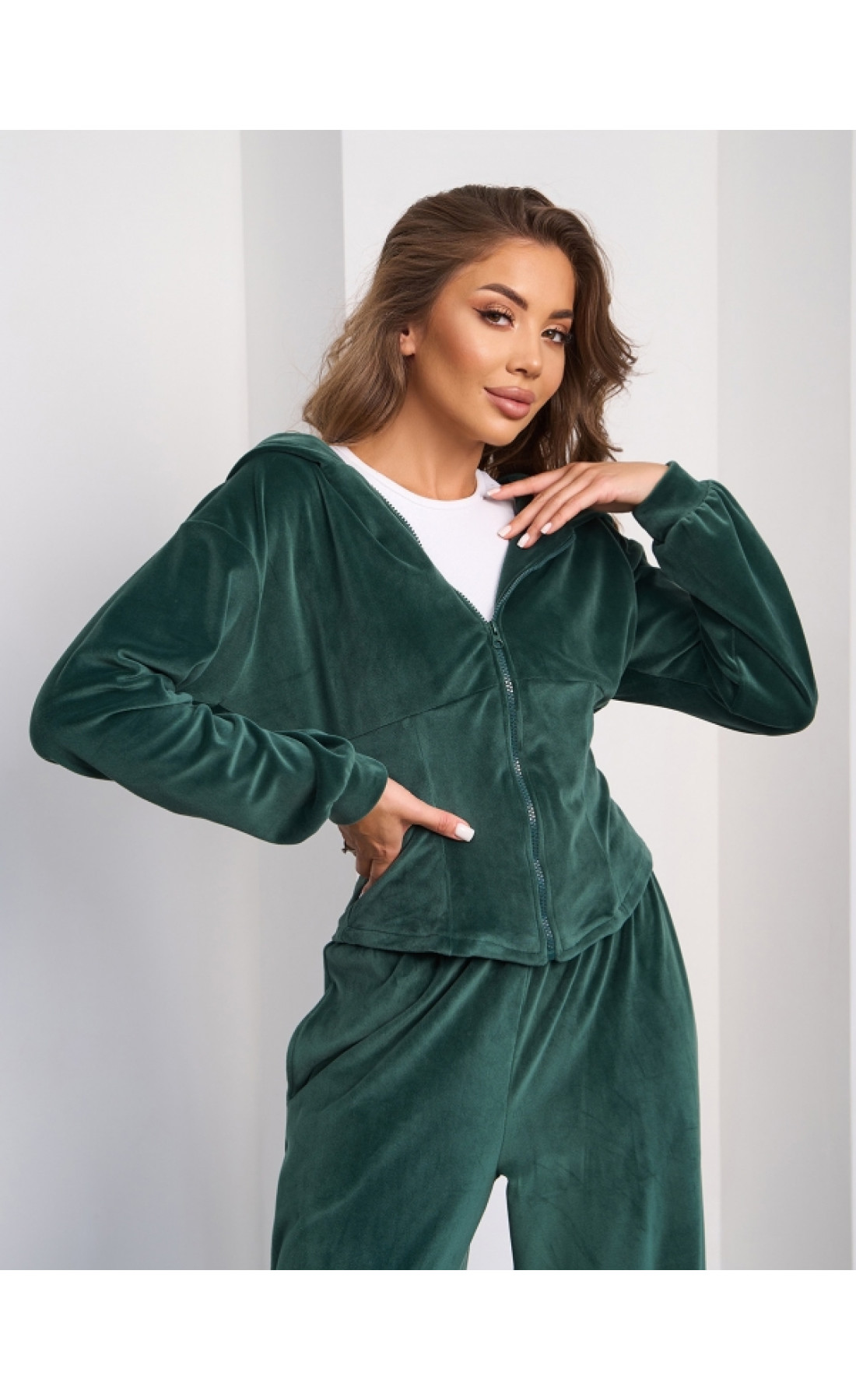 Жіночі спортивні костюми Issp