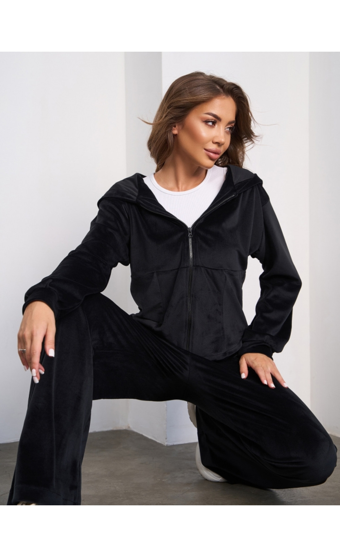 Жіночі спортивні костюми Issp