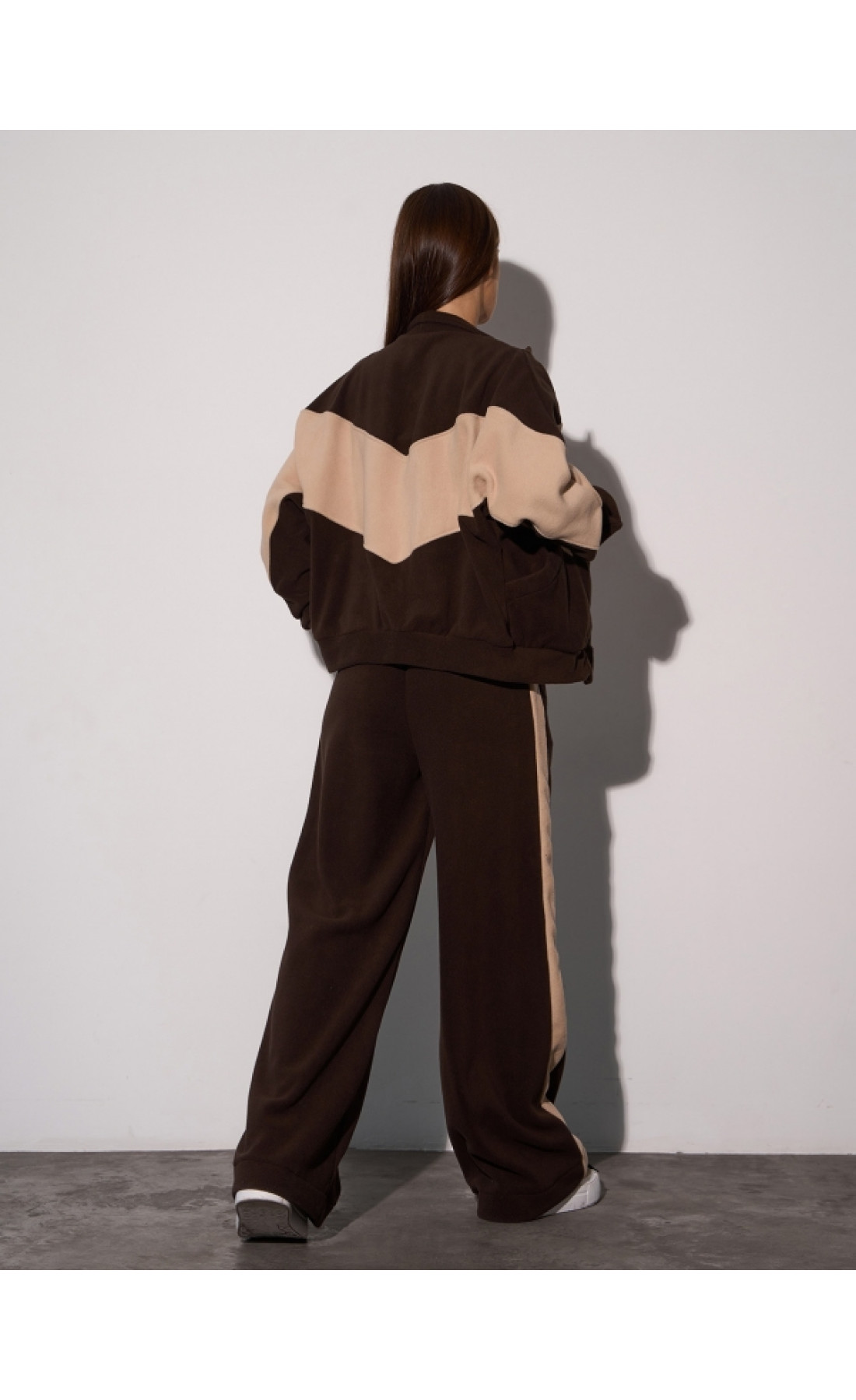 Жіночі спортивні костюми Issp