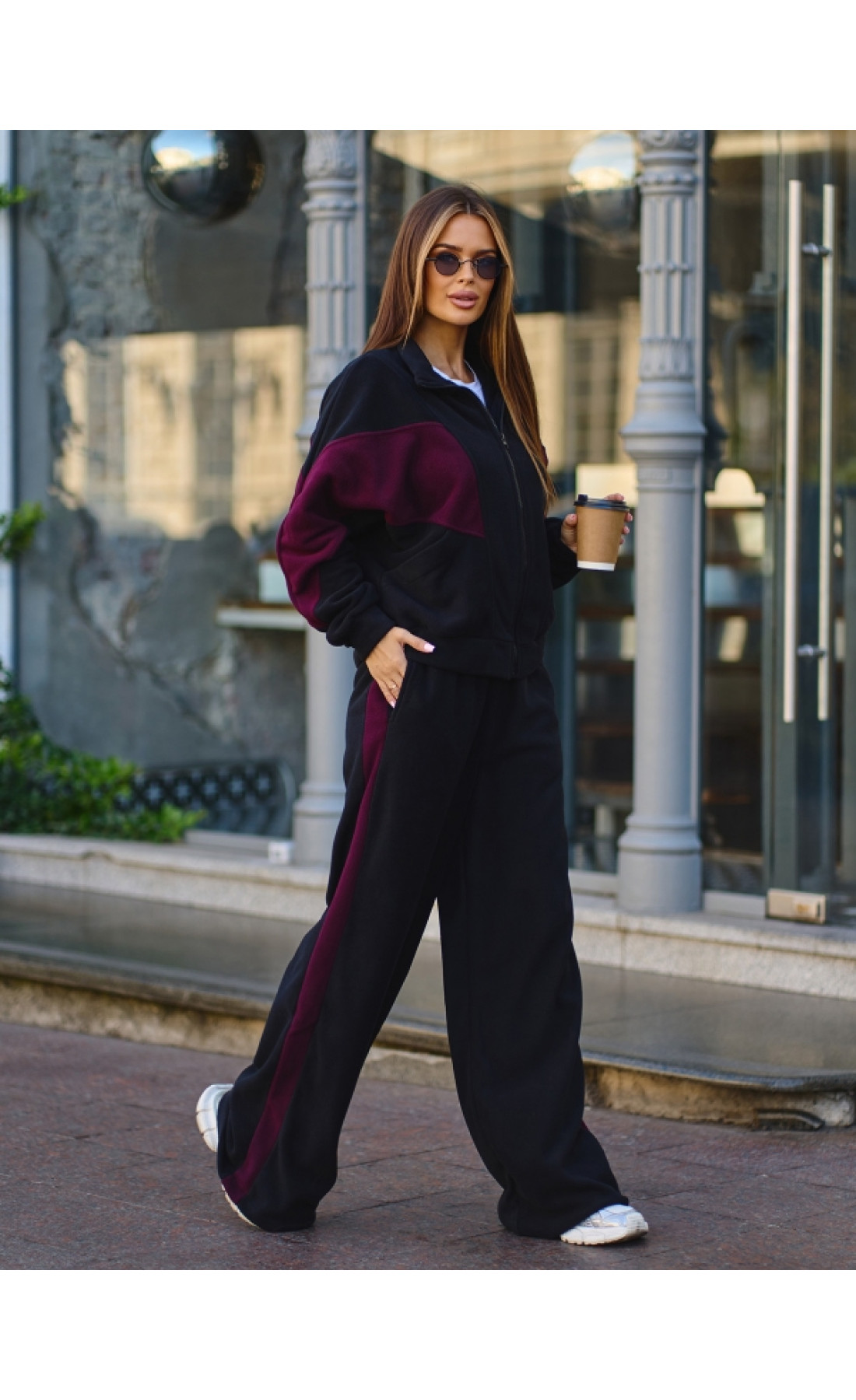 Жіночі спортивні костюми Issp