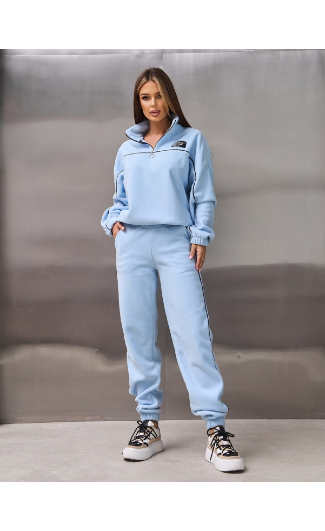 Жіночі спортивні костюми Issp