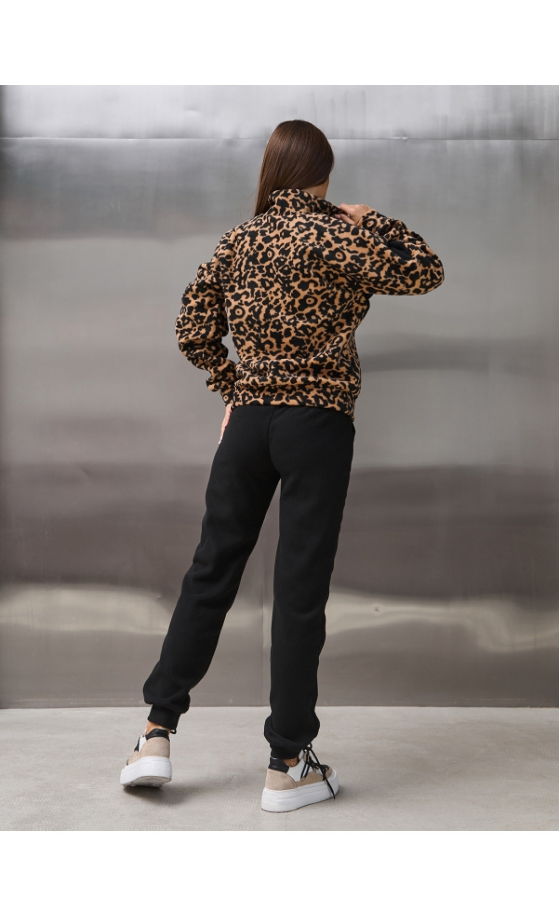 Жіночі спортивні костюми Issp