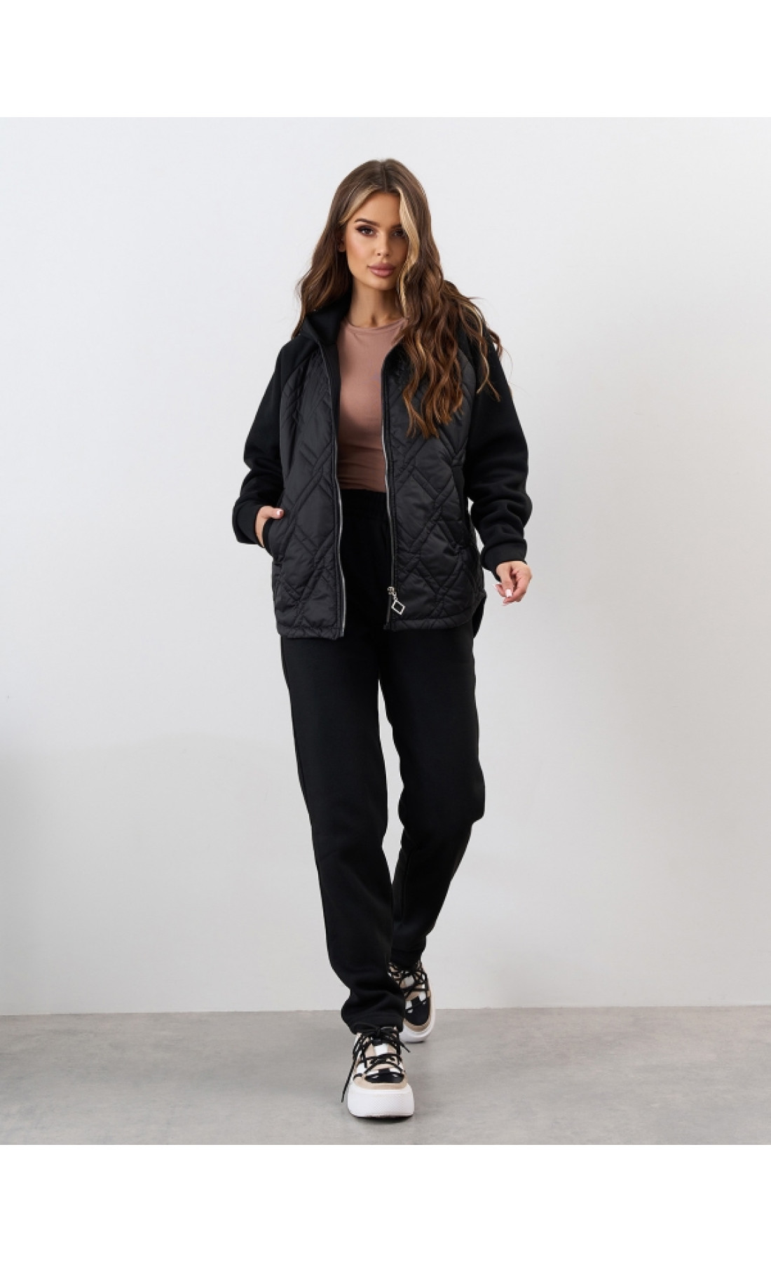 Жіночі спортивні костюми Issp