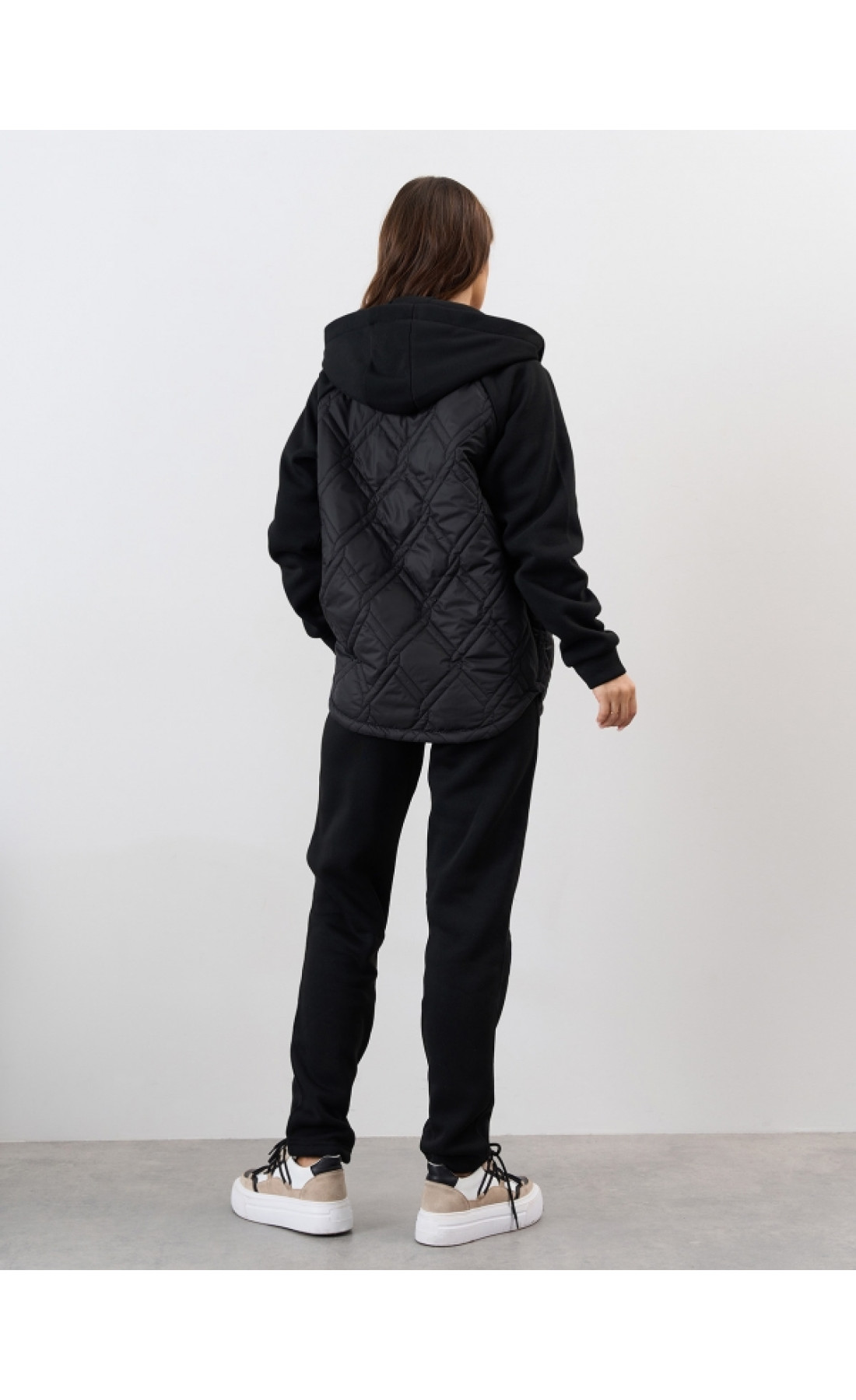 Жіночі спортивні костюми Issp