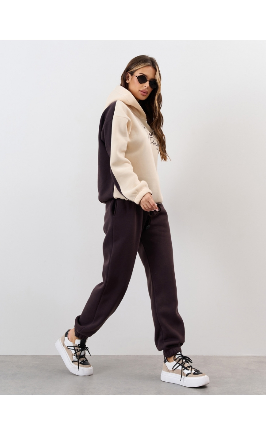 Жіночі спортивні костюми Issp