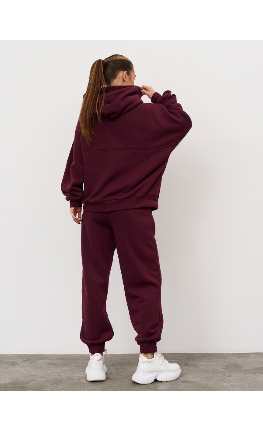 Жіночі спортивні костюми Issp