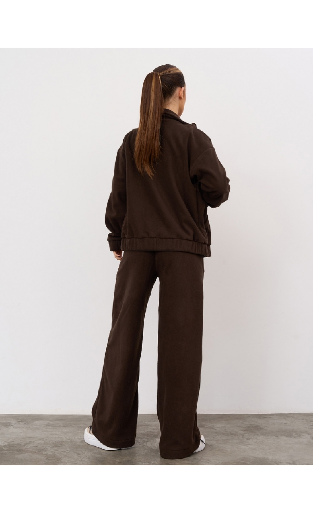 Жіночі спортивні костюми Issp