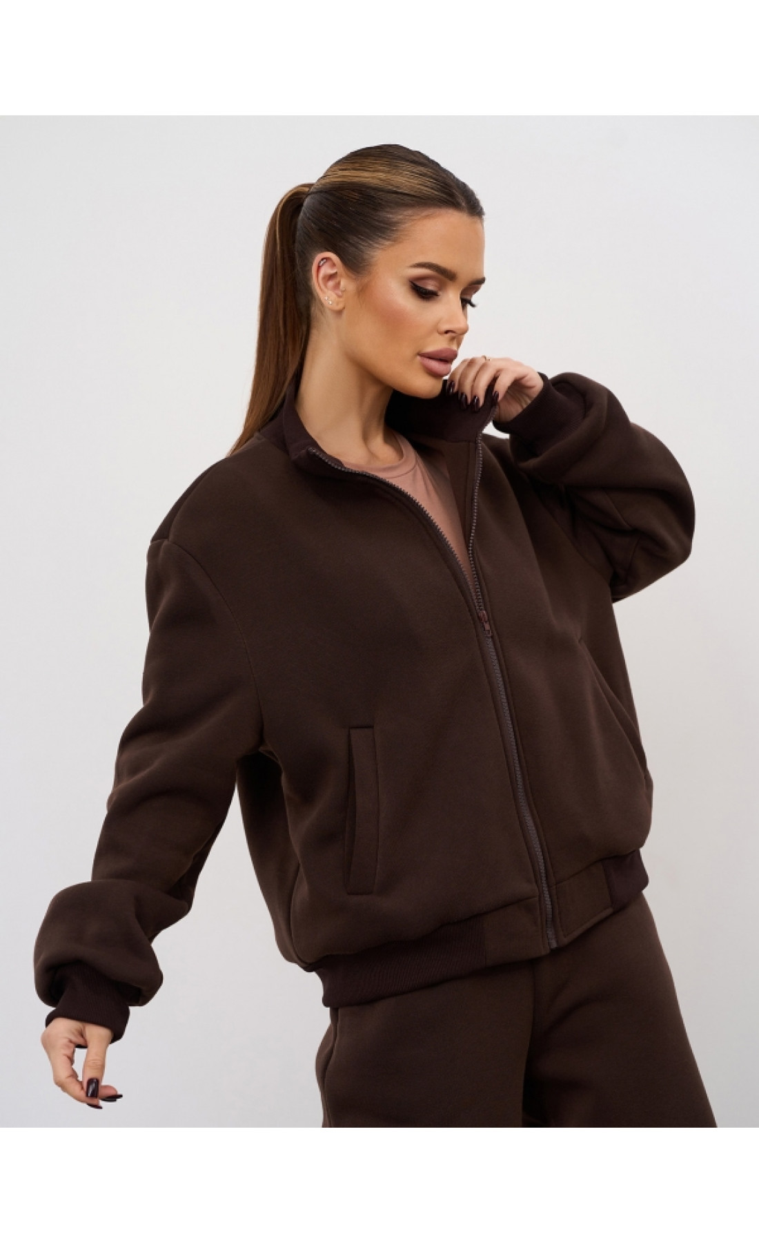 Жіночі спортивні костюми Issp