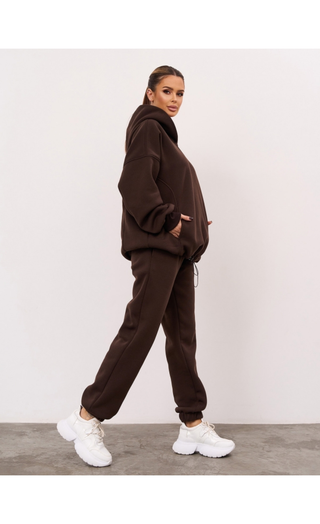 Жіночі спортивні костюми Issp