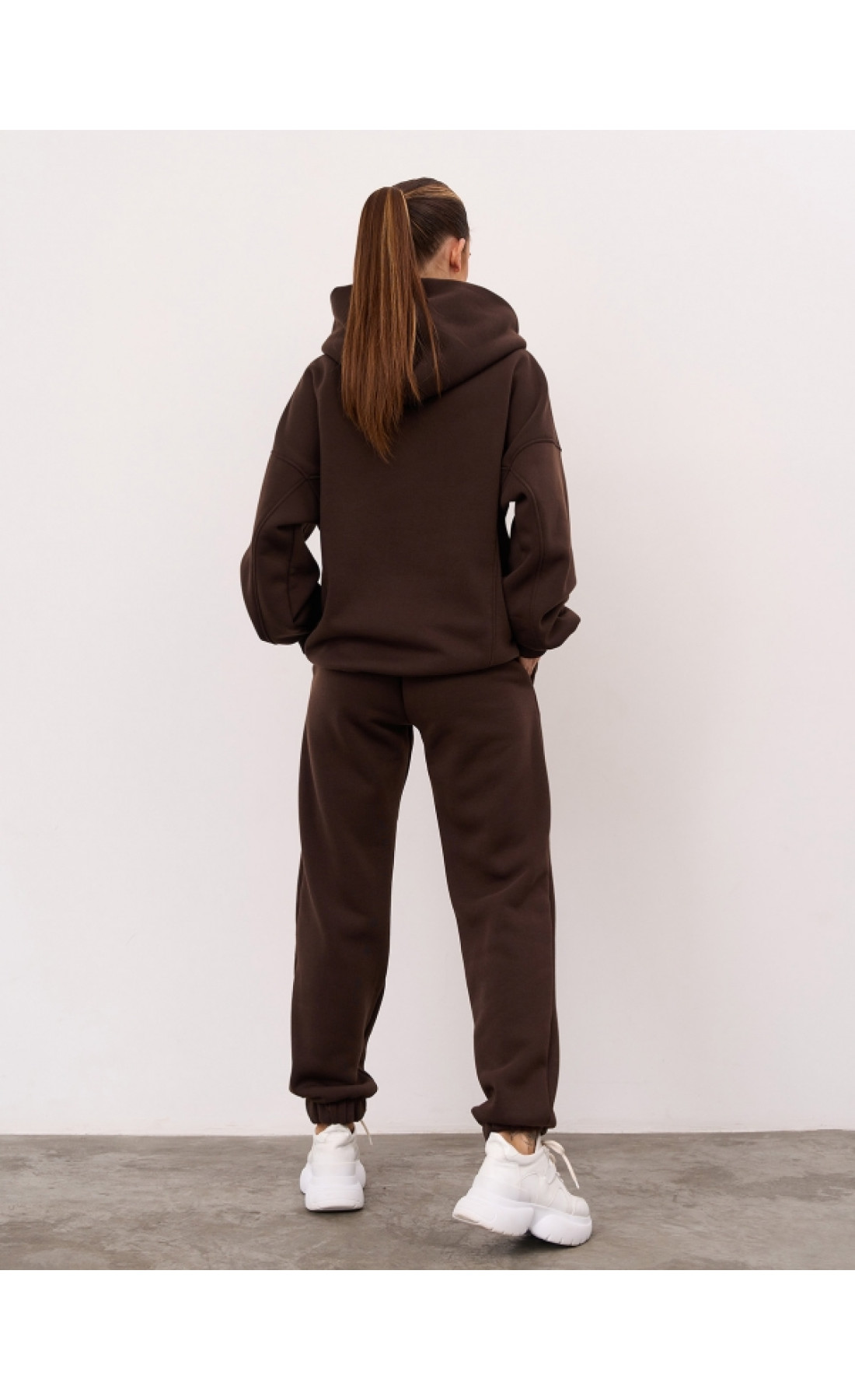 Жіночі спортивні костюми Issp