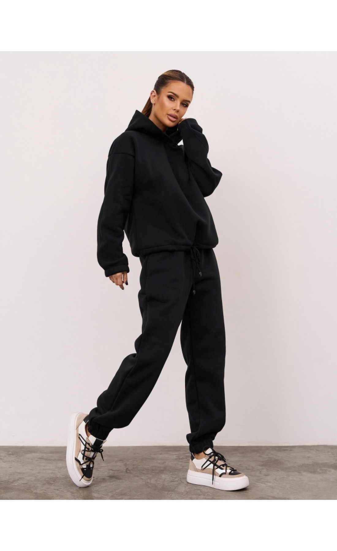 Жіночі спортивні костюми Issp