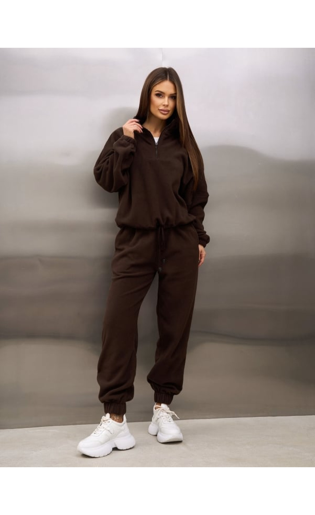 Жіночі спортивні костюми Issp