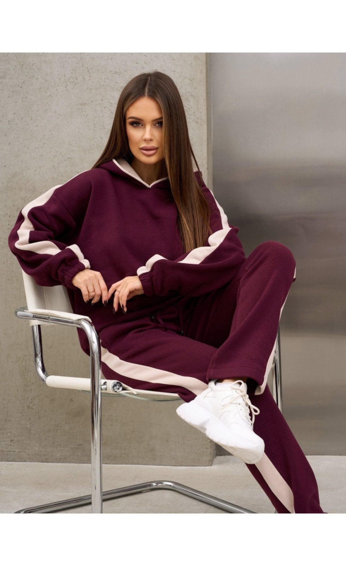 Жіночі спортивні костюми Issp