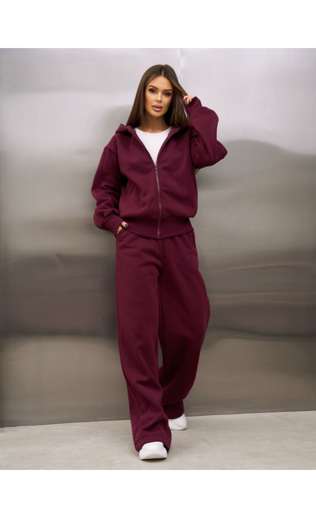 Жіночі спортивні костюми Issp