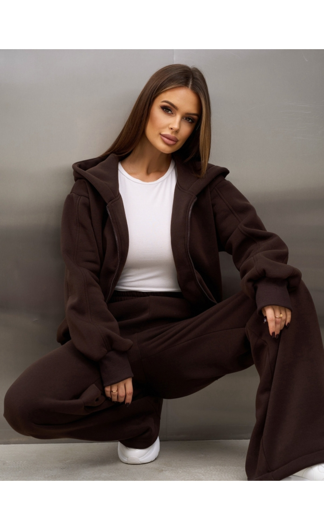 Жіночі спортивні костюми Issp