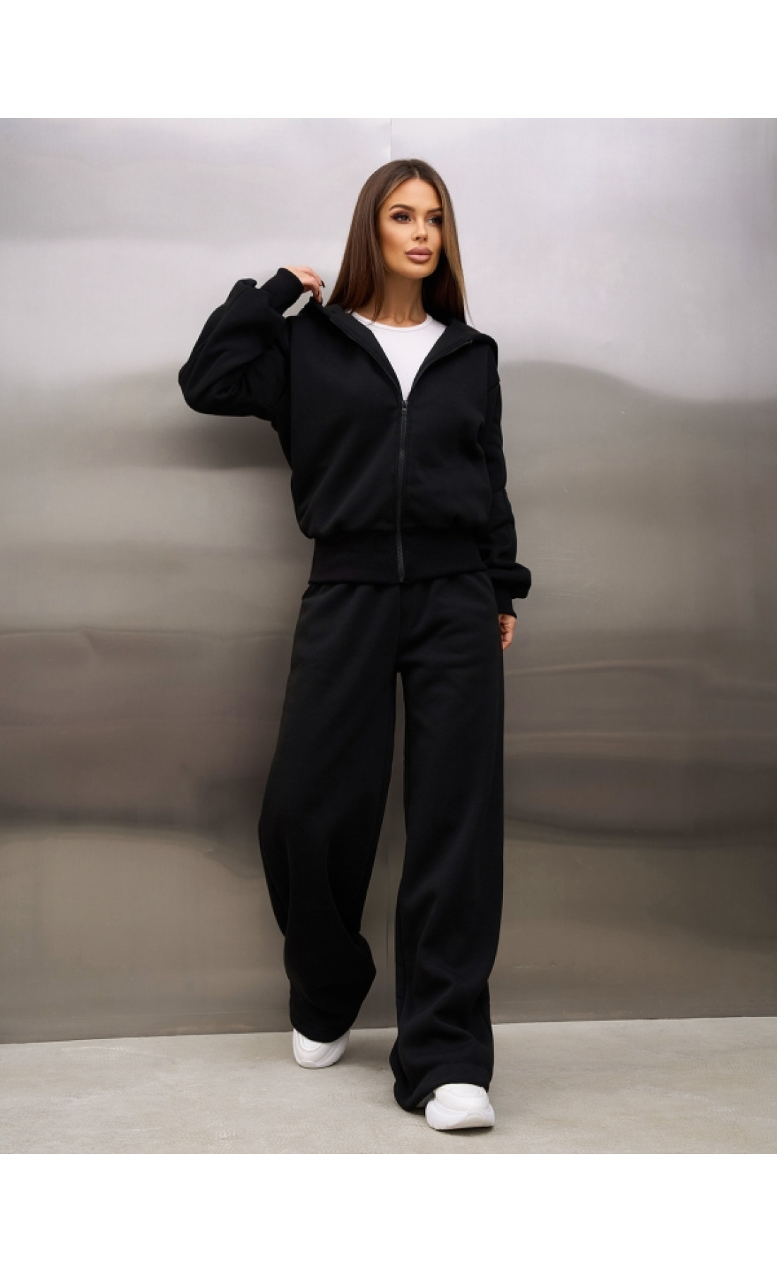 Жіночі спортивні костюми Issp