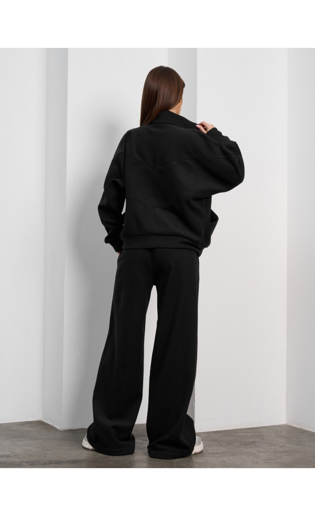 Жіночі спортивні костюми Issp