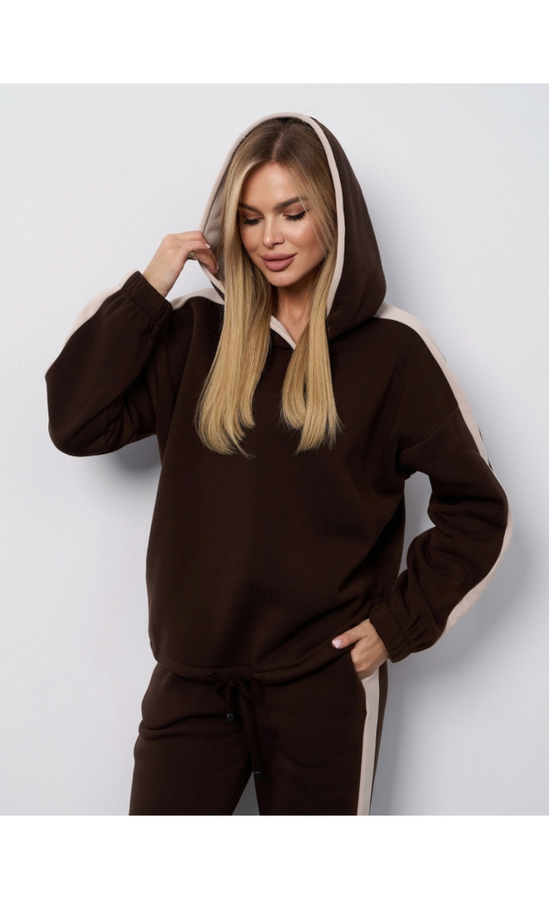 Жіночі спортивні костюми Issp