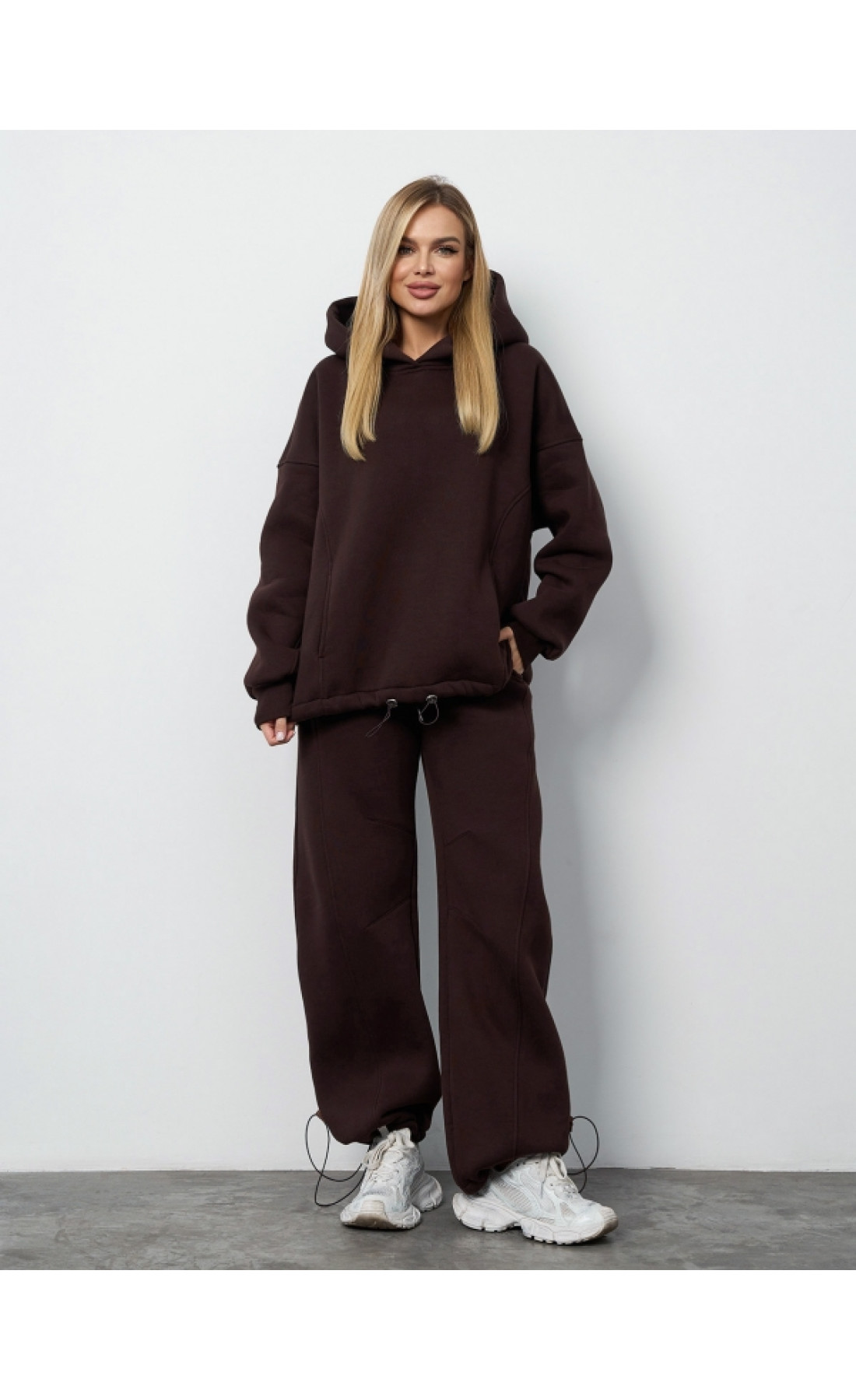 Жіночі спортивні костюми Issp