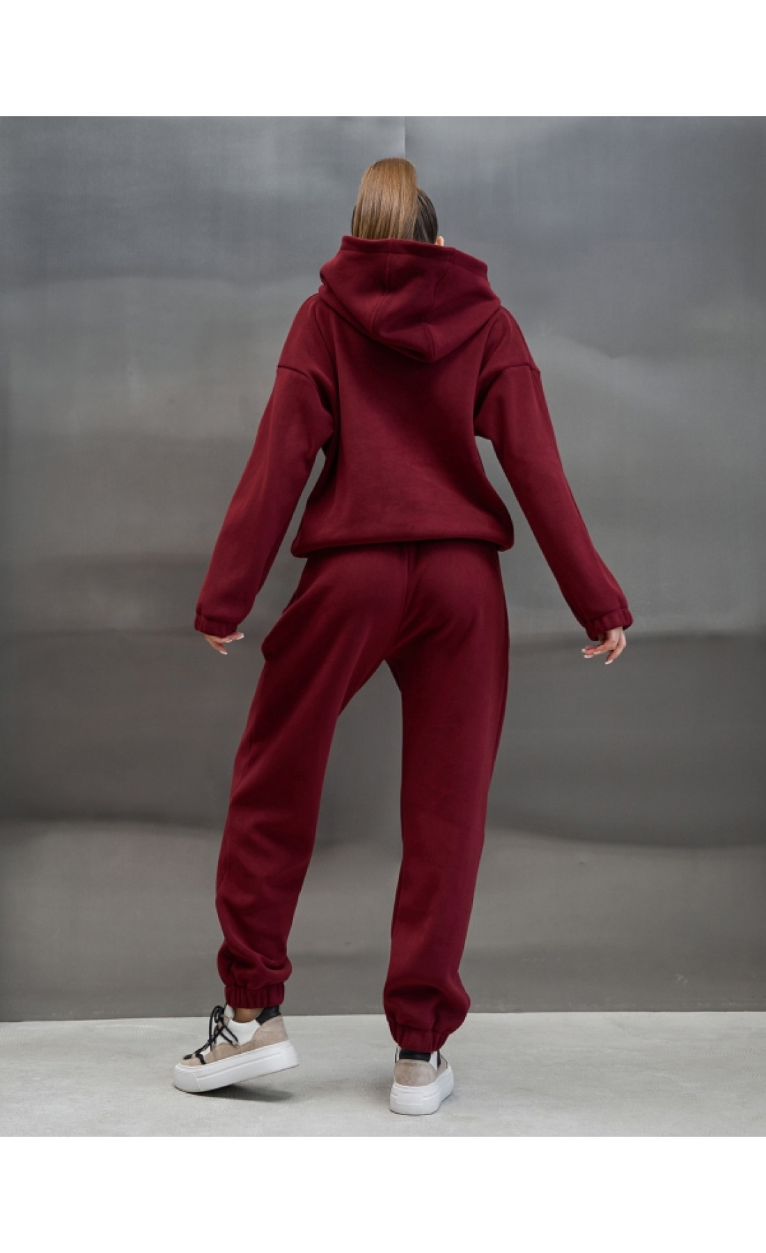 Жіночі спортивні костюми Issp