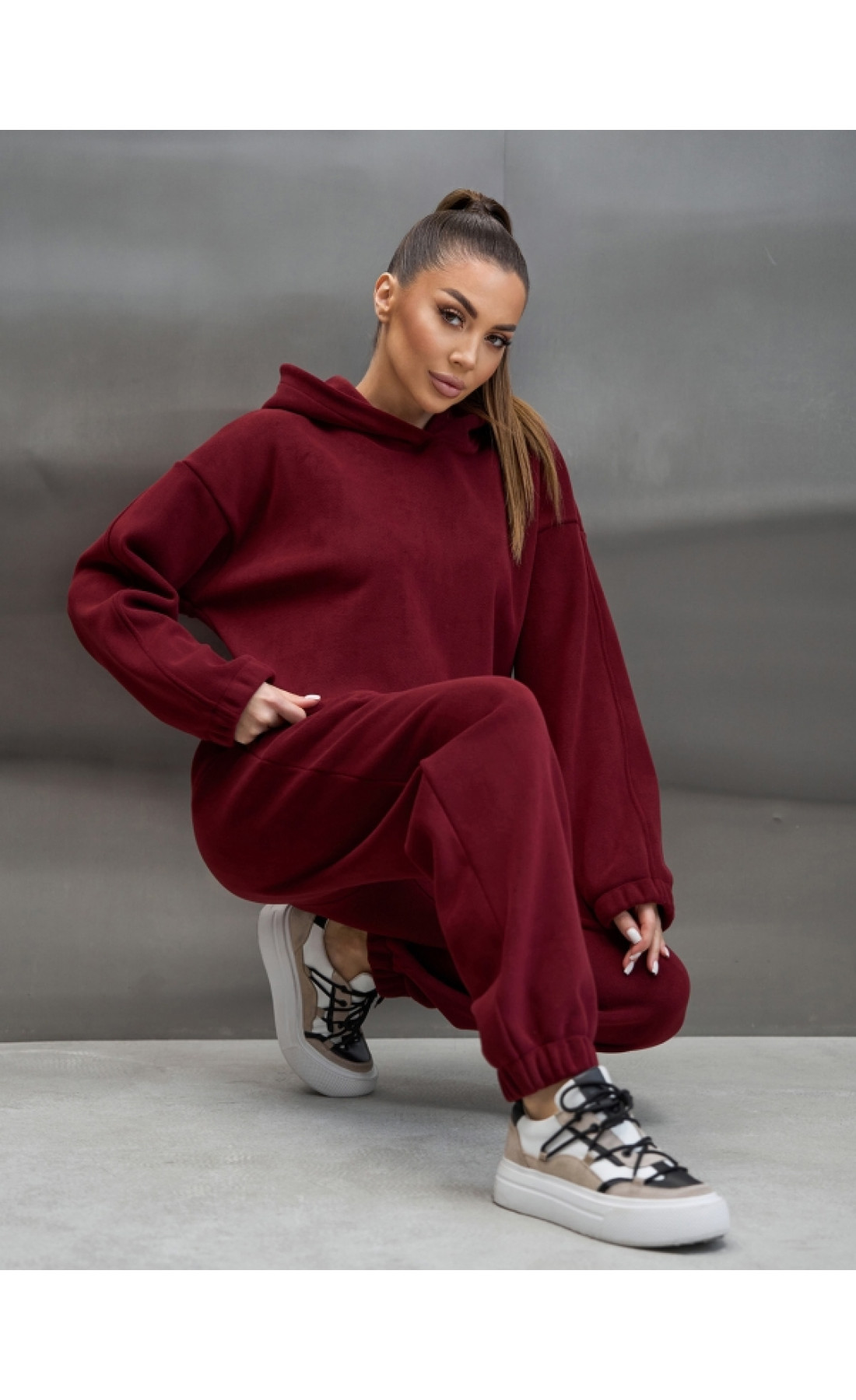 Жіночі спортивні костюми Issp