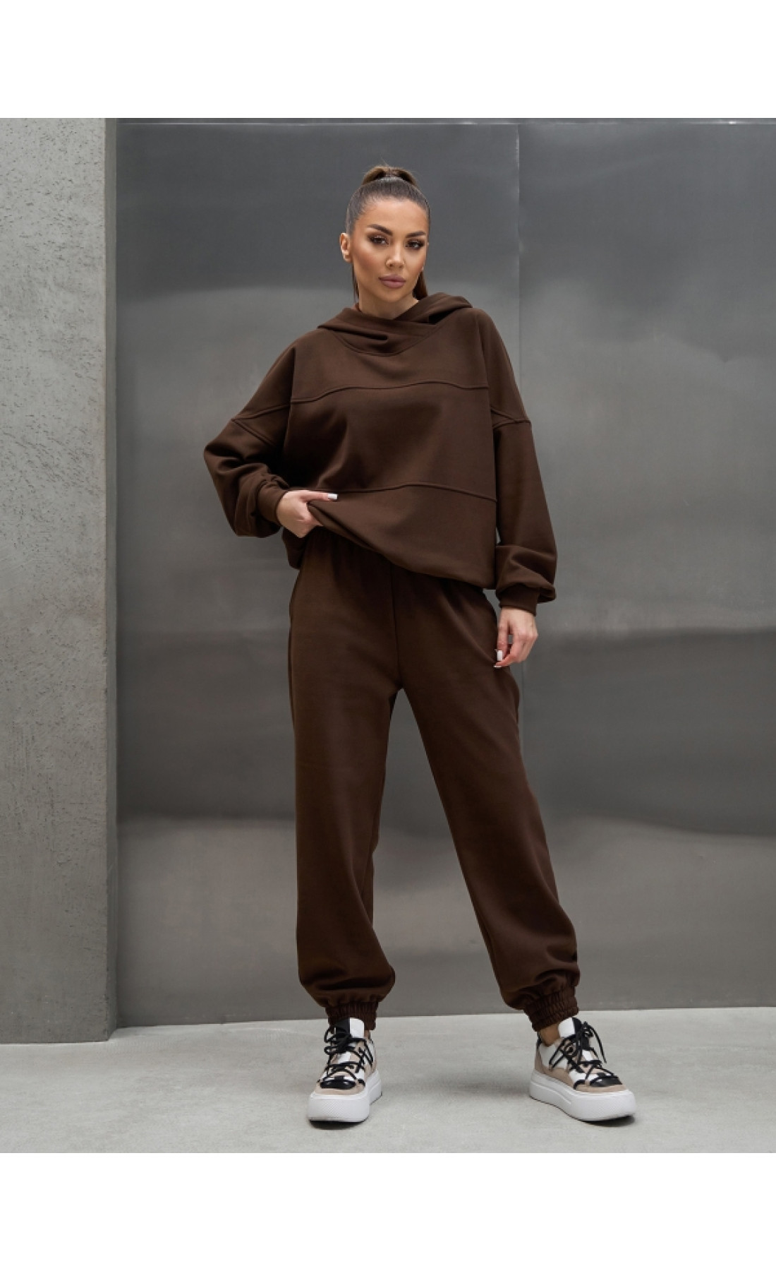 Жіночі спортивні костюми Issp