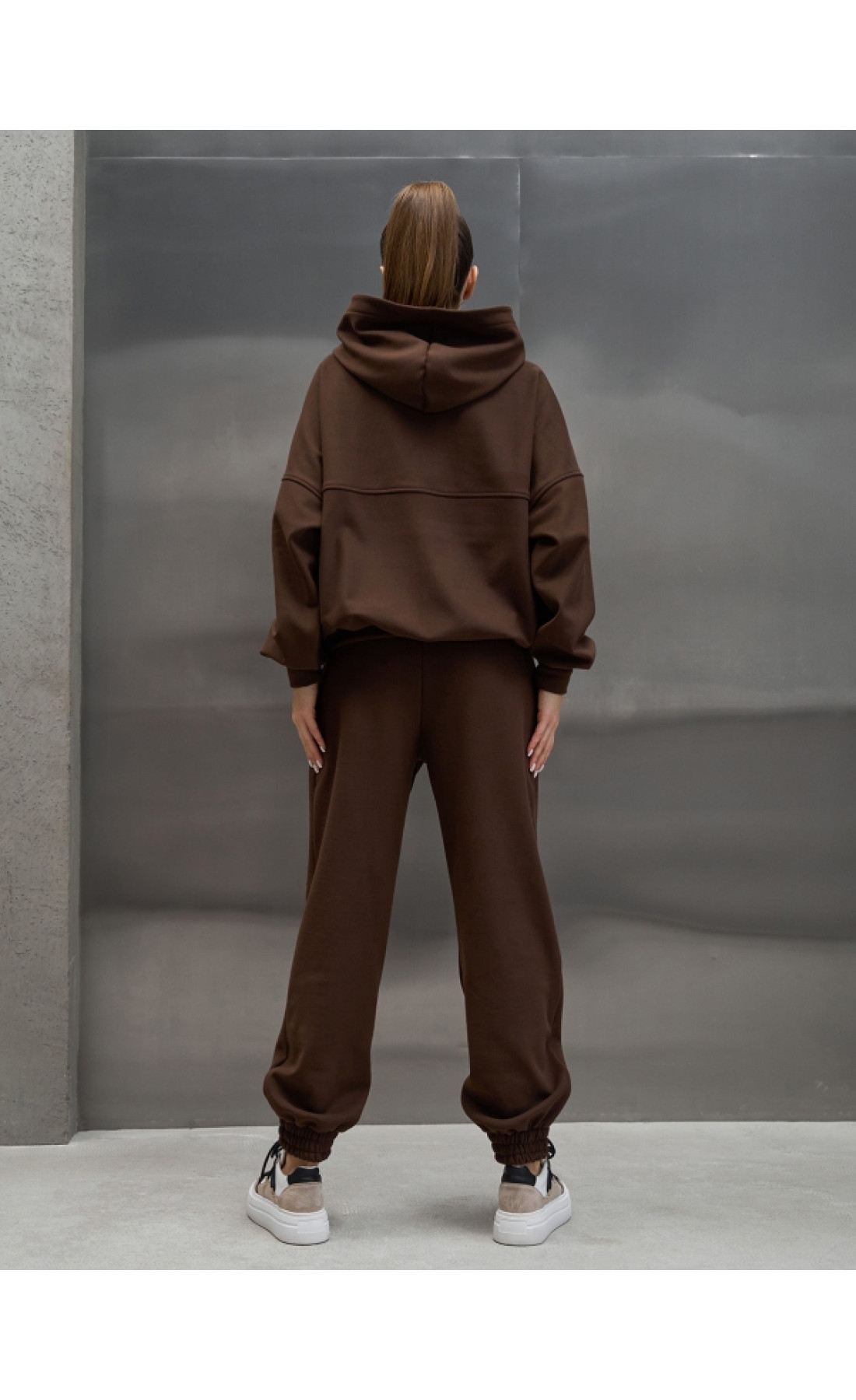 Жіночі спортивні костюми Issp