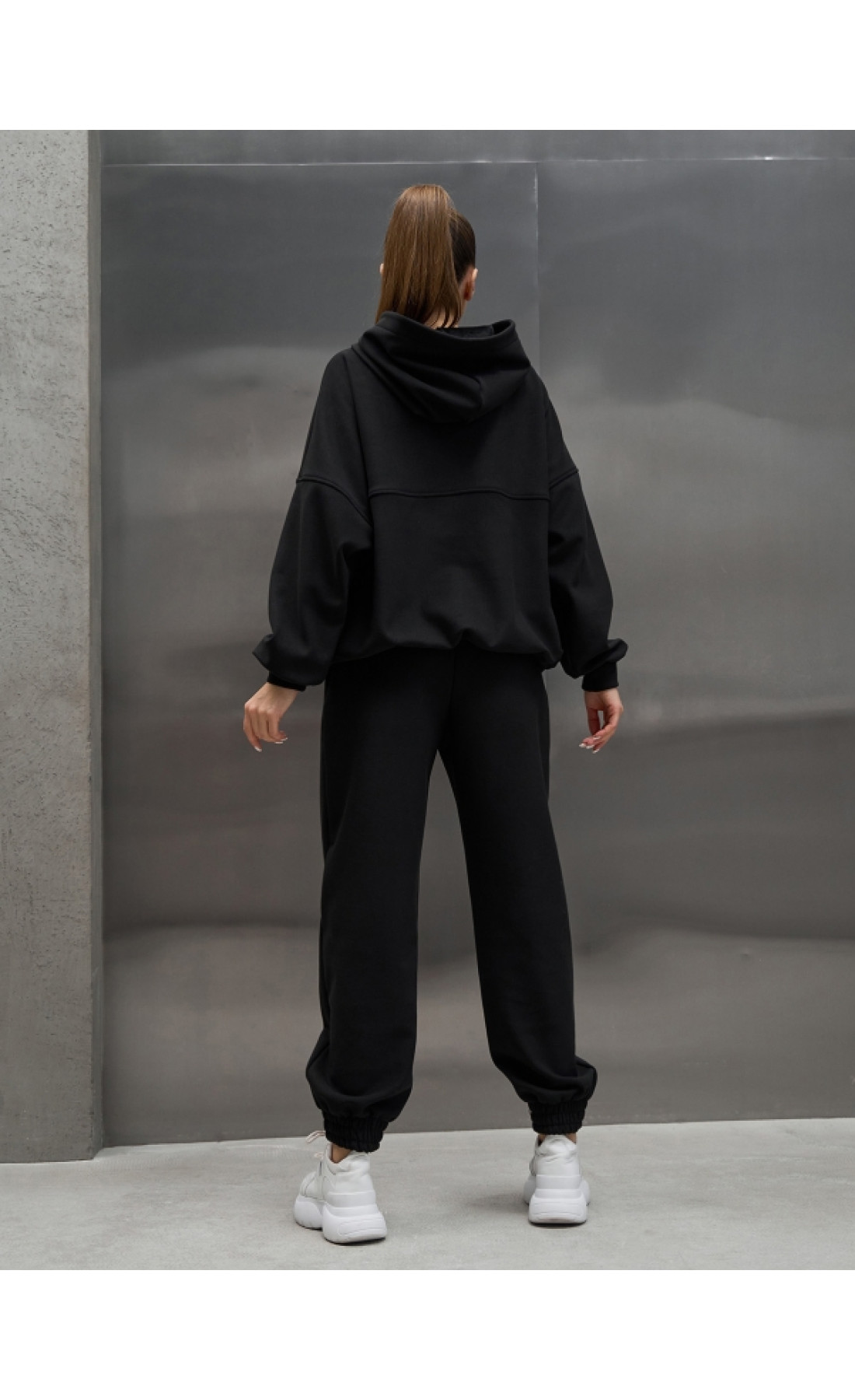 Жіночі спортивні костюми Issp