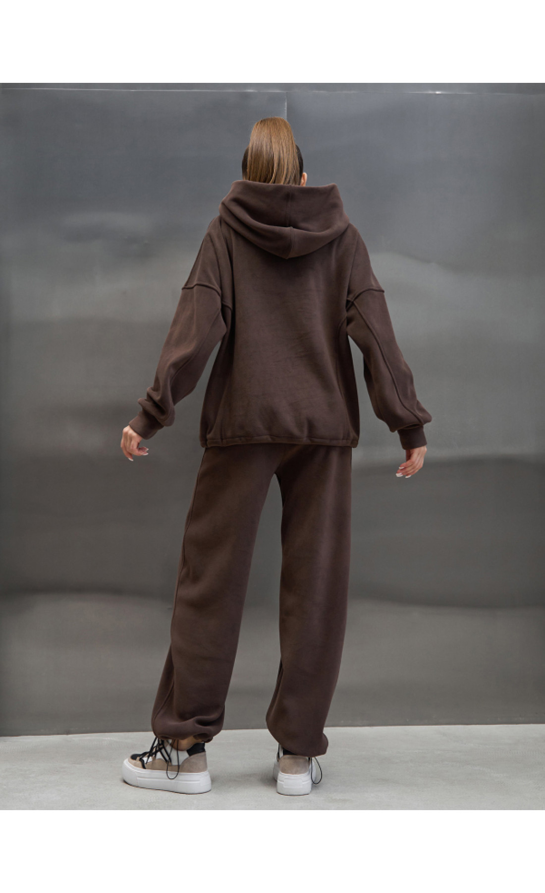 Жіночі спортивні костюми Issp