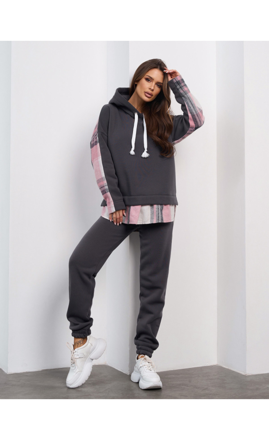 Жіночі спортивні костюми Issp